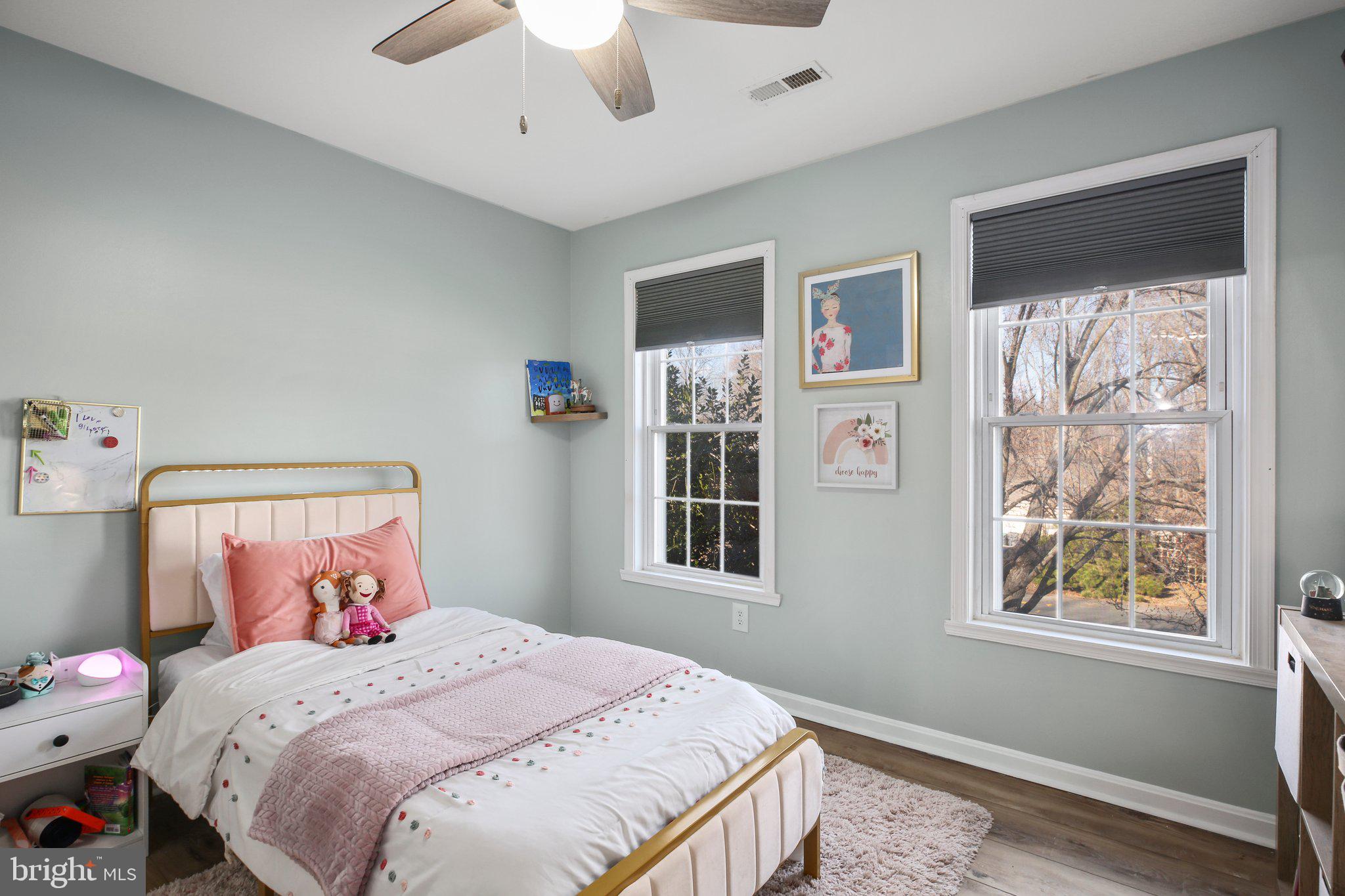 RIDGE POINTE - Residential