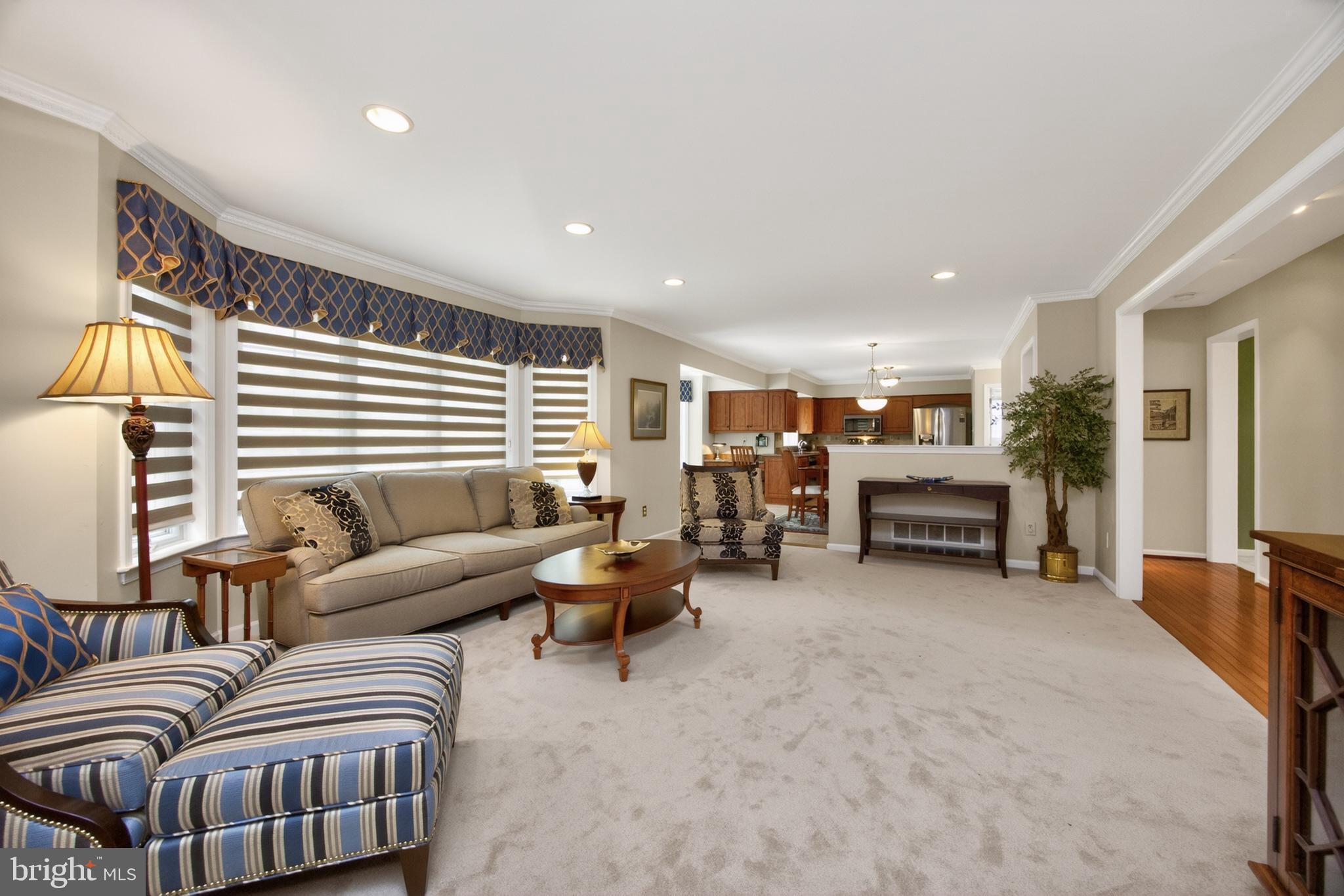 EAGLEVIEW - Residential