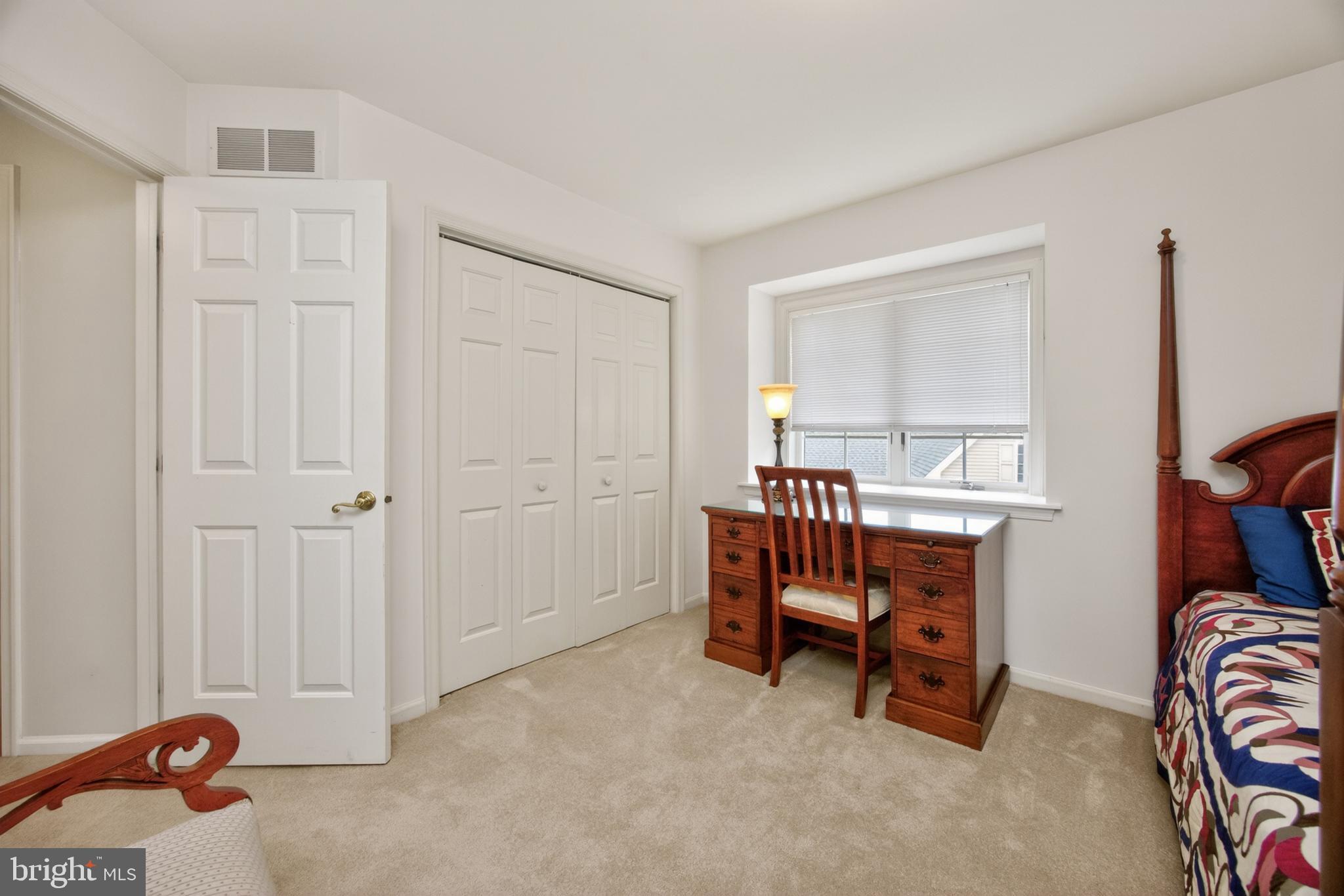 EAGLEVIEW - Residential