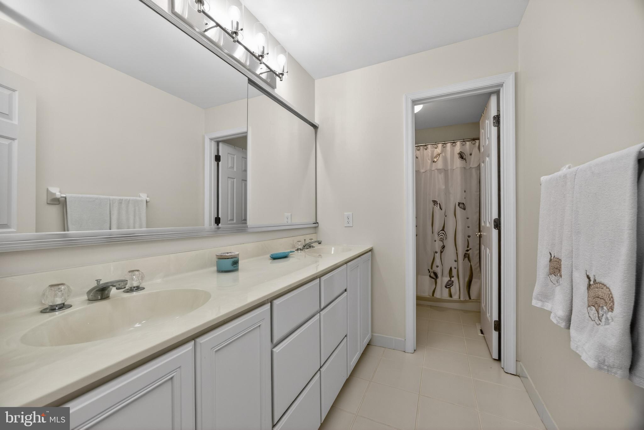 EAGLEVIEW - Residential
