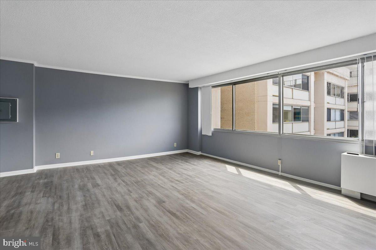 FRIENDSHIP HEIGHTS - Residential