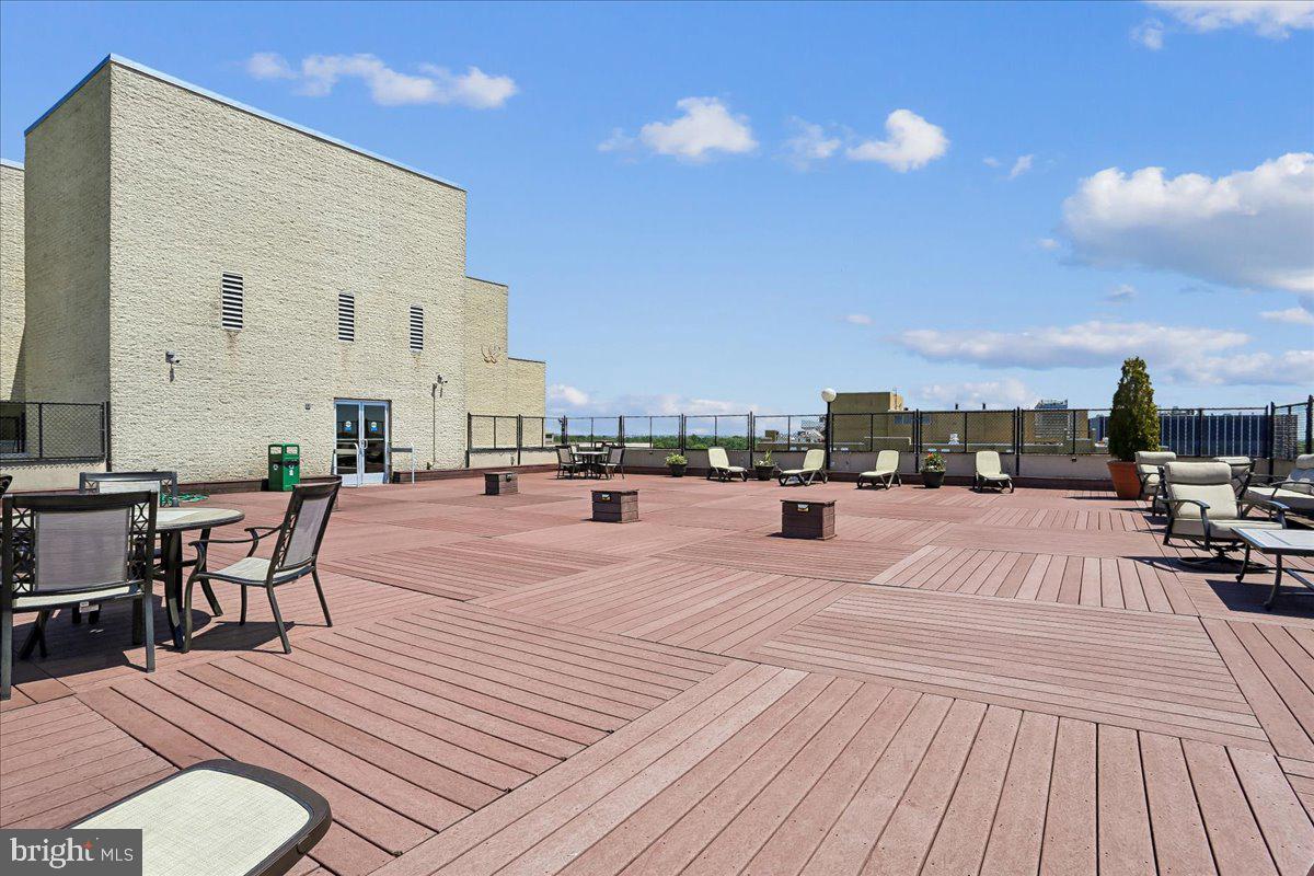 FRIENDSHIP HEIGHTS - Residential