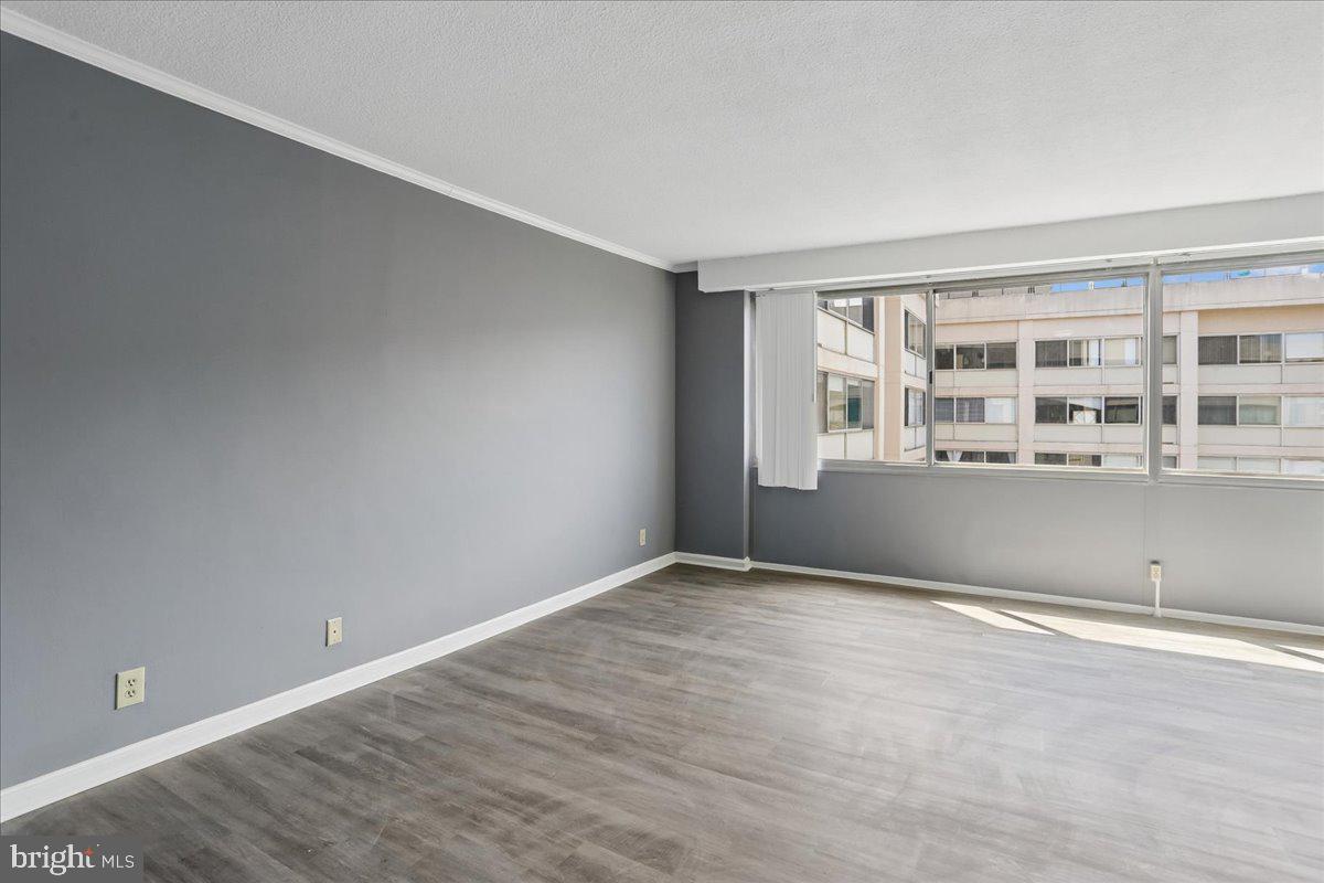 FRIENDSHIP HEIGHTS - Residential