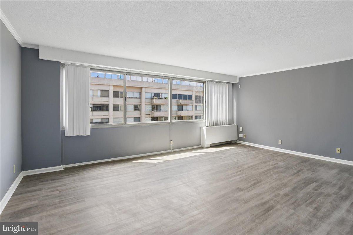 FRIENDSHIP HEIGHTS - Residential