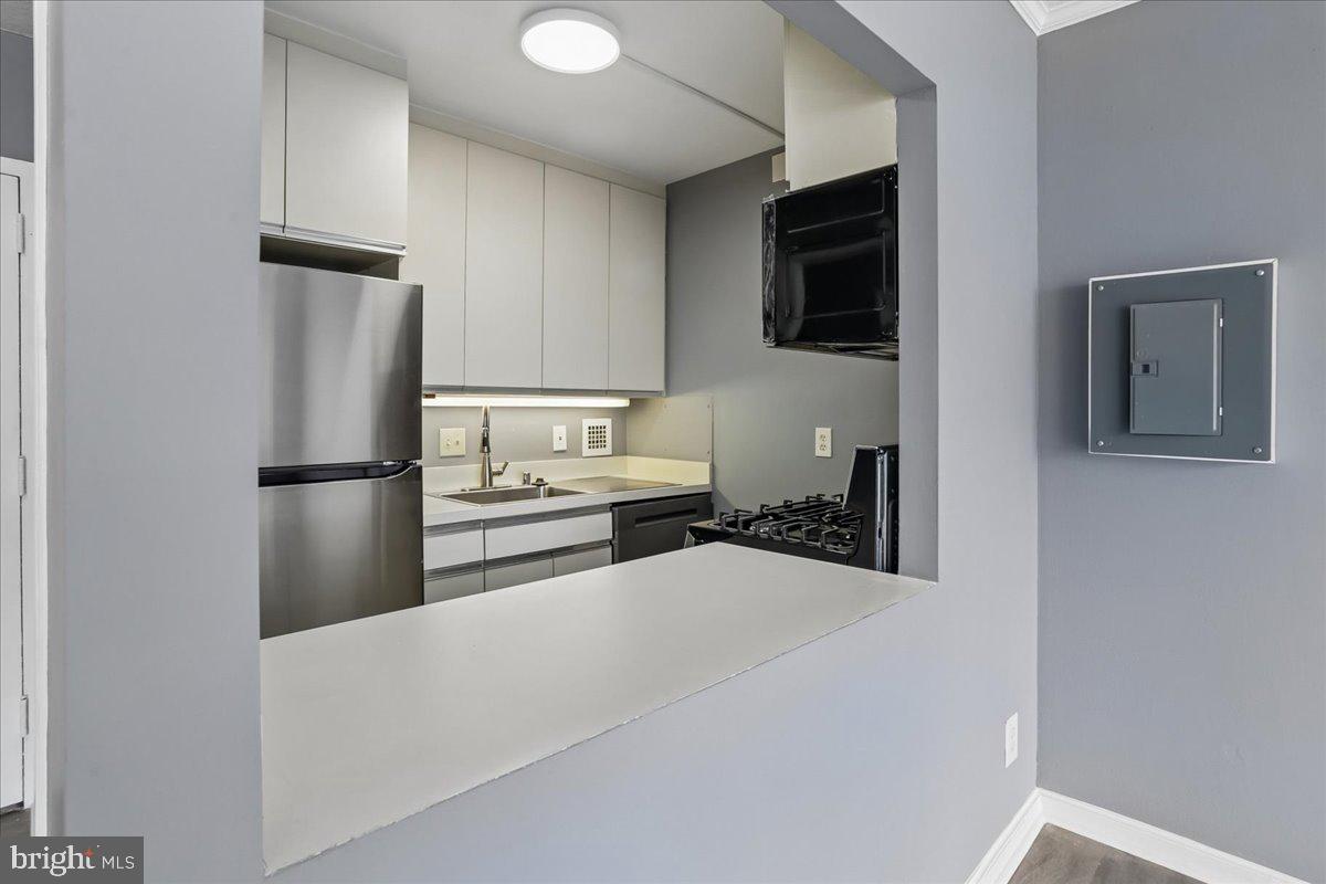 FRIENDSHIP HEIGHTS - Residential