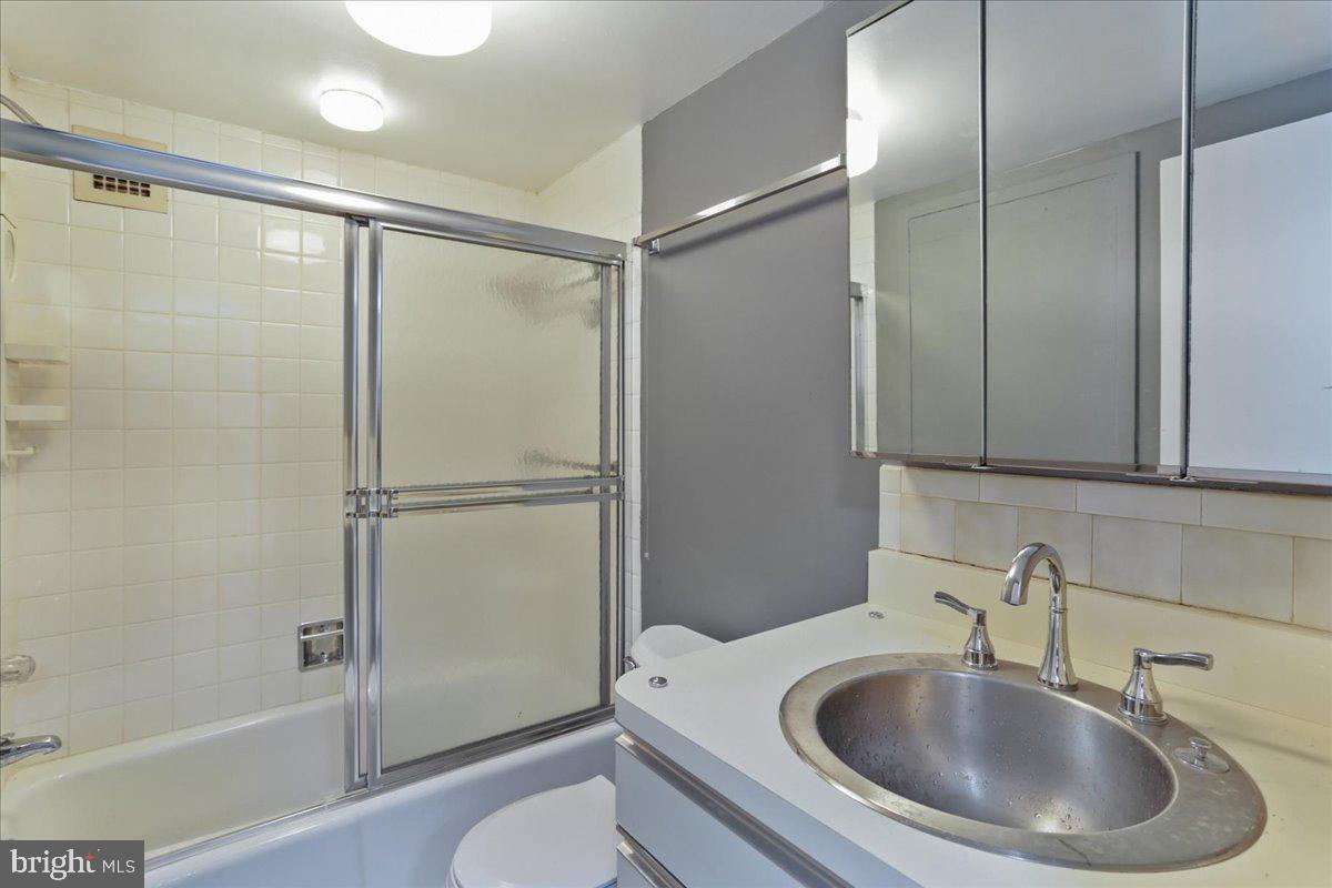 FRIENDSHIP HEIGHTS - Residential