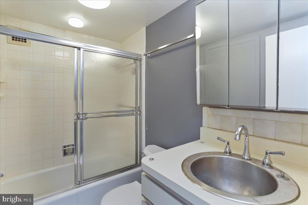 FRIENDSHIP HEIGHTS - Residential