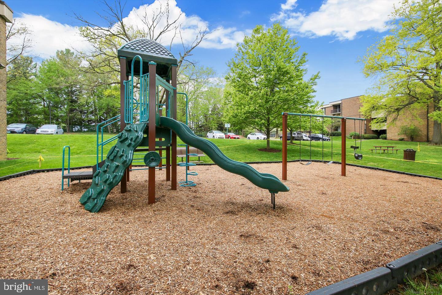 AMERICANA FINMARK - Residential