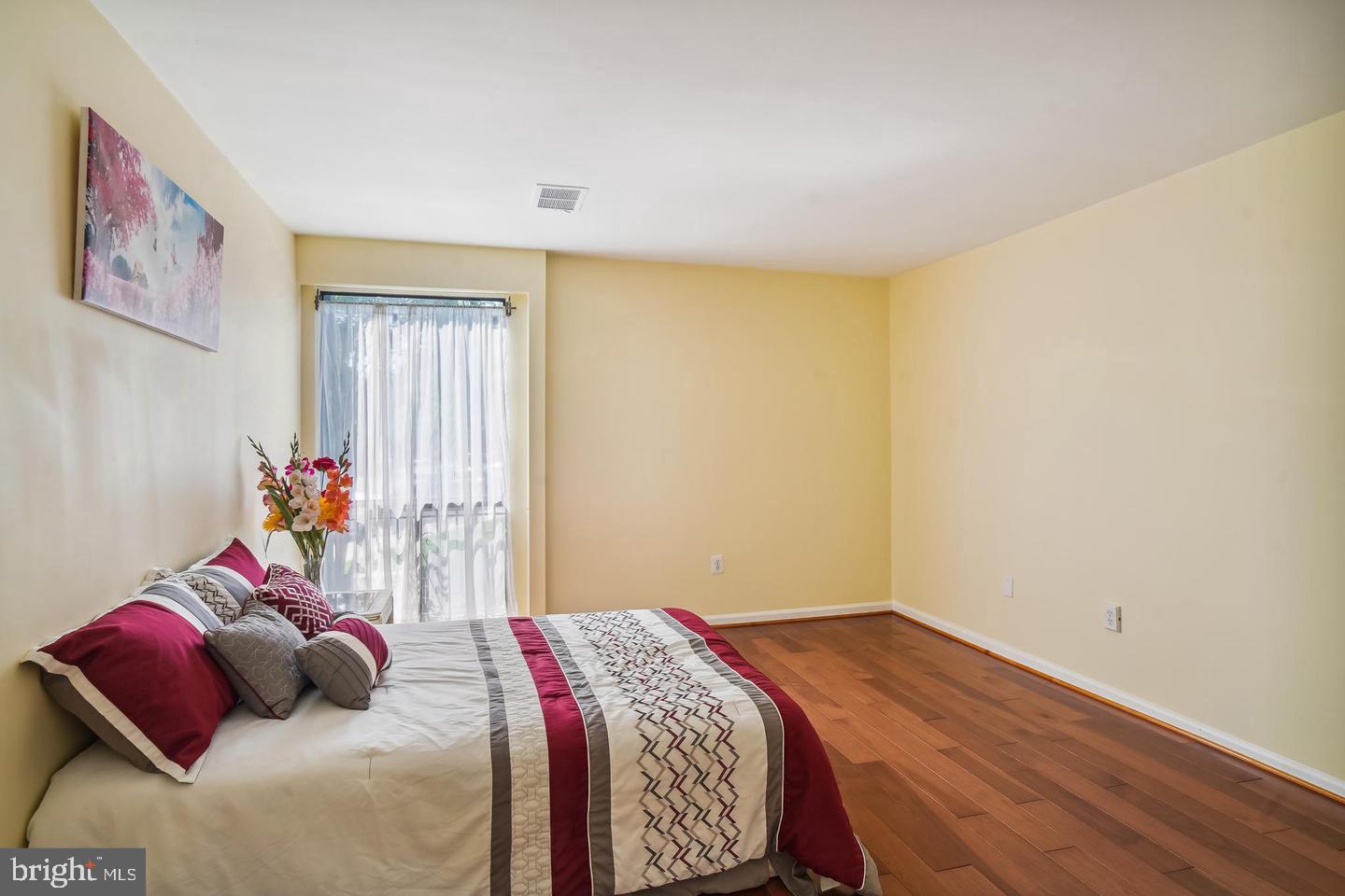 AMERICANA FINMARK - Residential