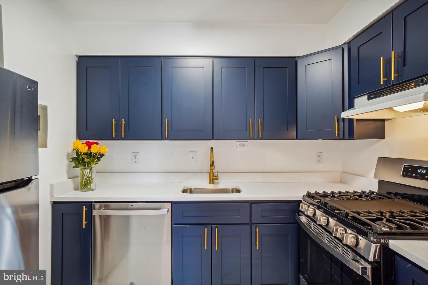 AMERICANA FINMARK - Residential
