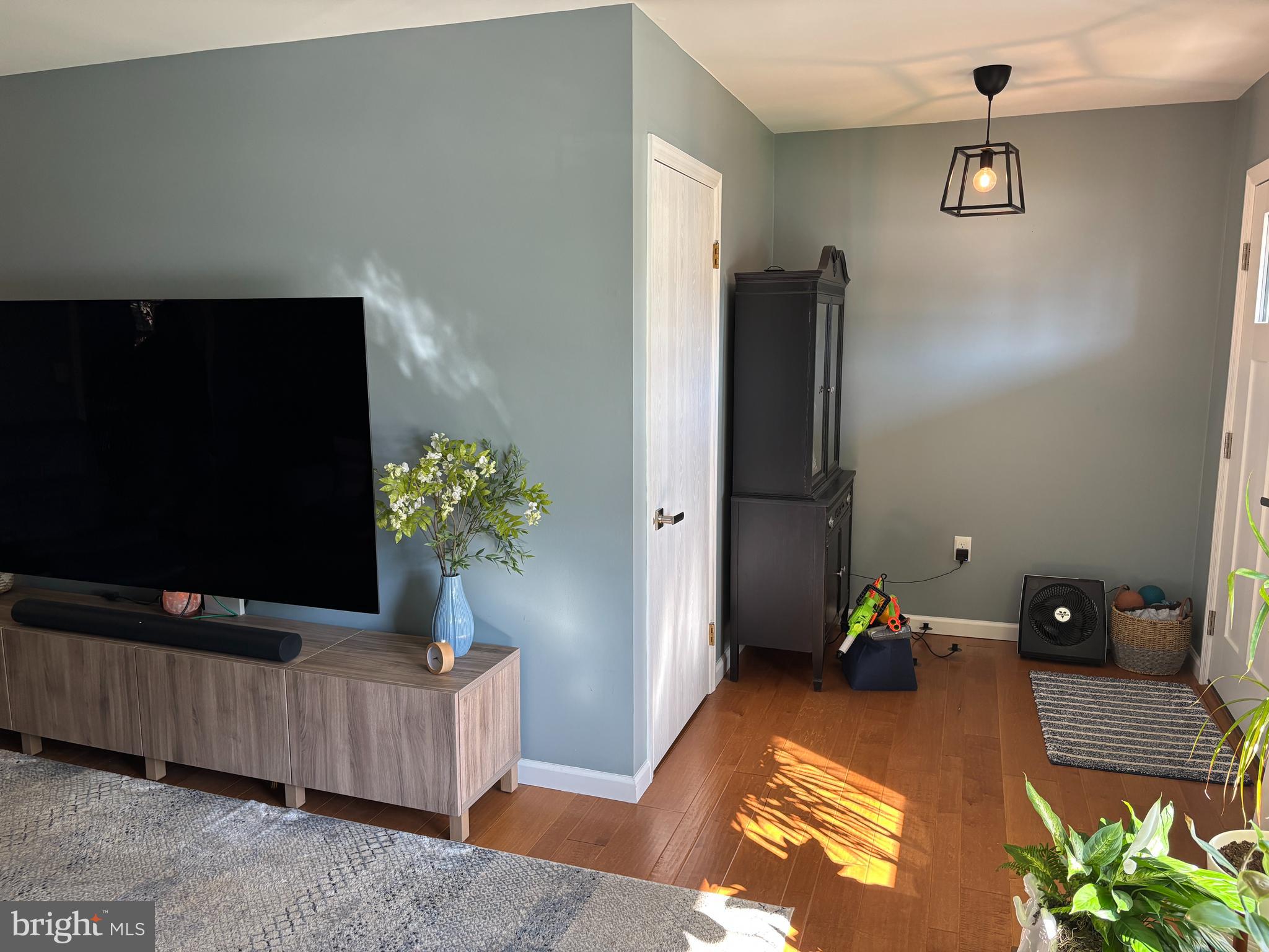 LINCOLN HEIGHTS - Residential