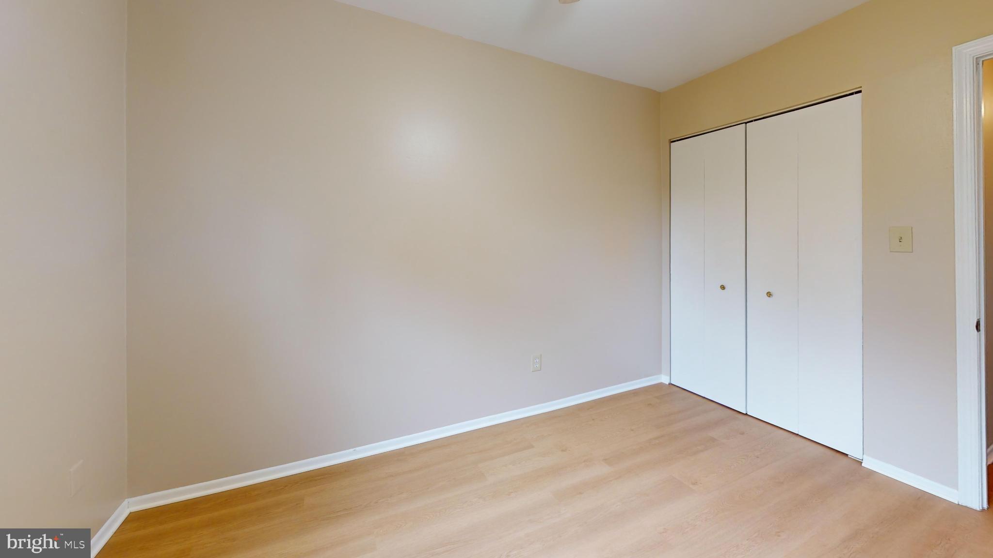 CROFTON VILLAGE - Residential Lease