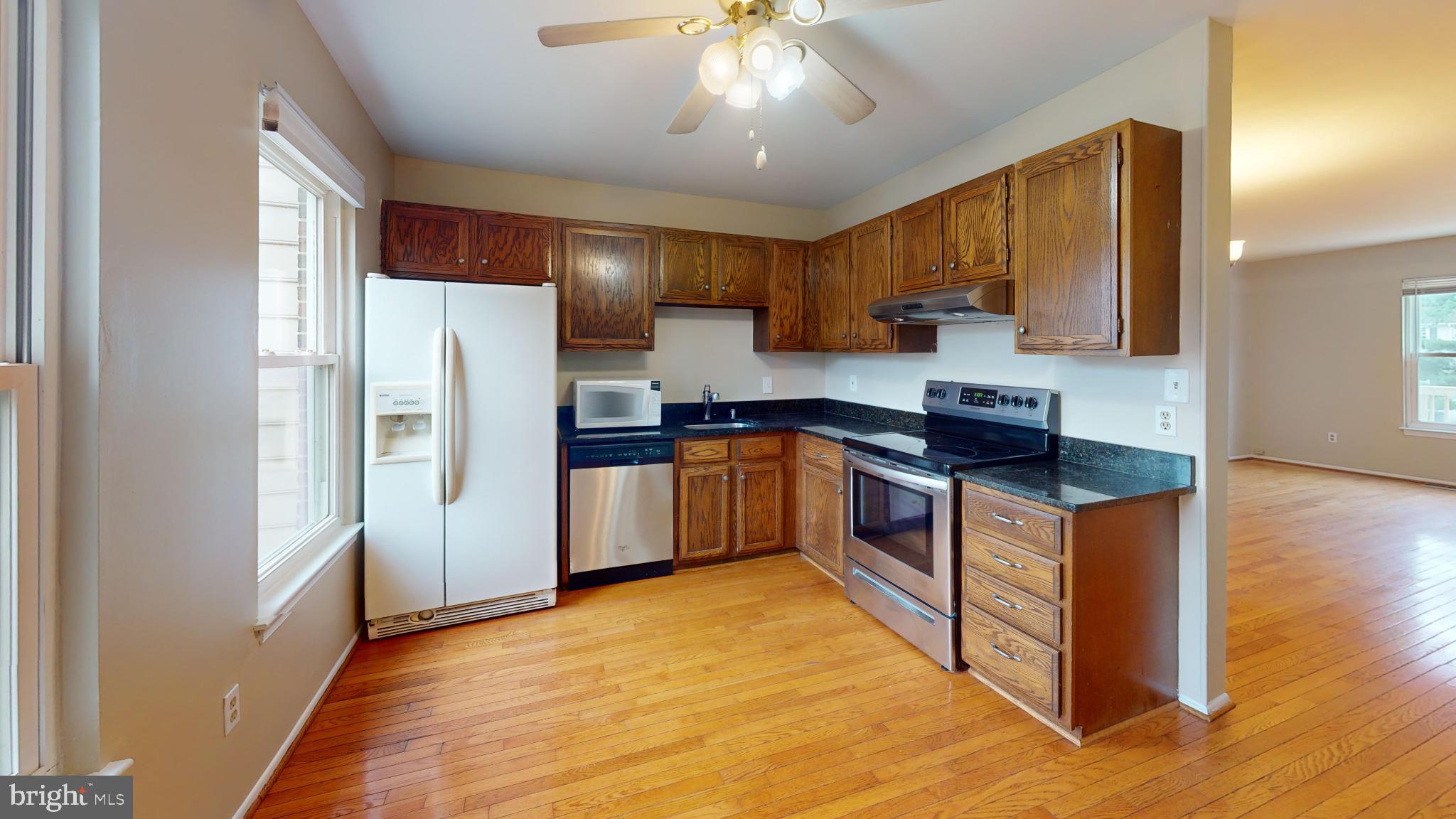 CROFTON VILLAGE - Residential Lease