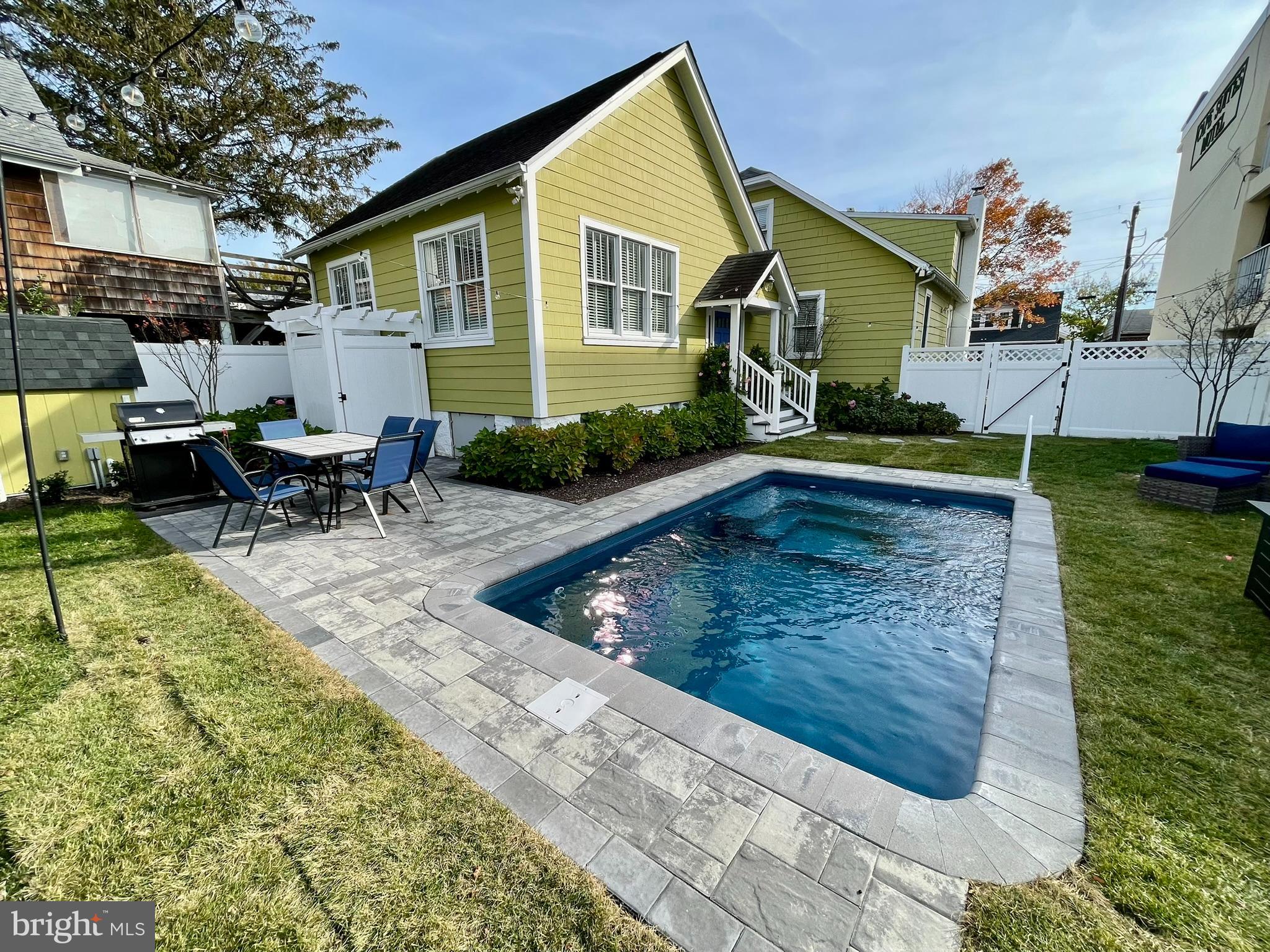 NORTH REHOBOTH - Residential