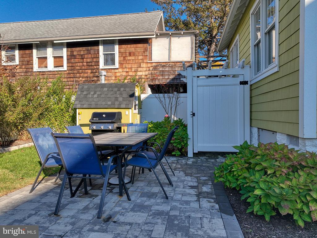 NORTH REHOBOTH - Residential
