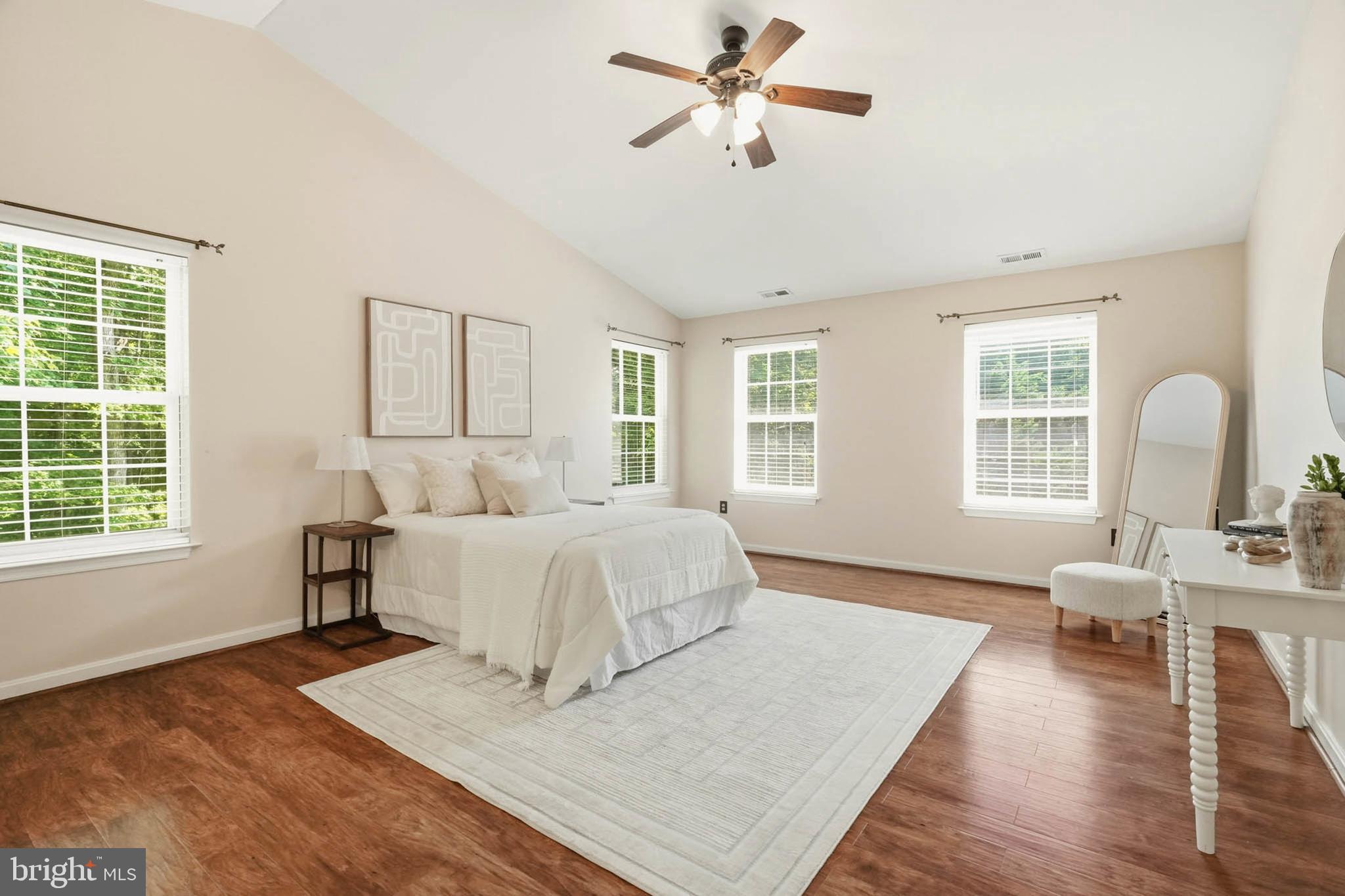 WOODHAVEN - Residential