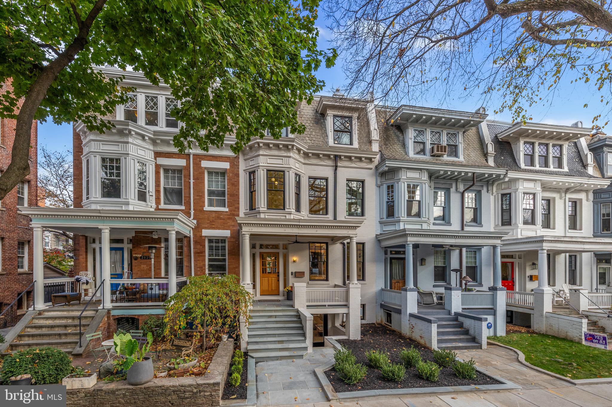 WOODLEY PARK - Residential