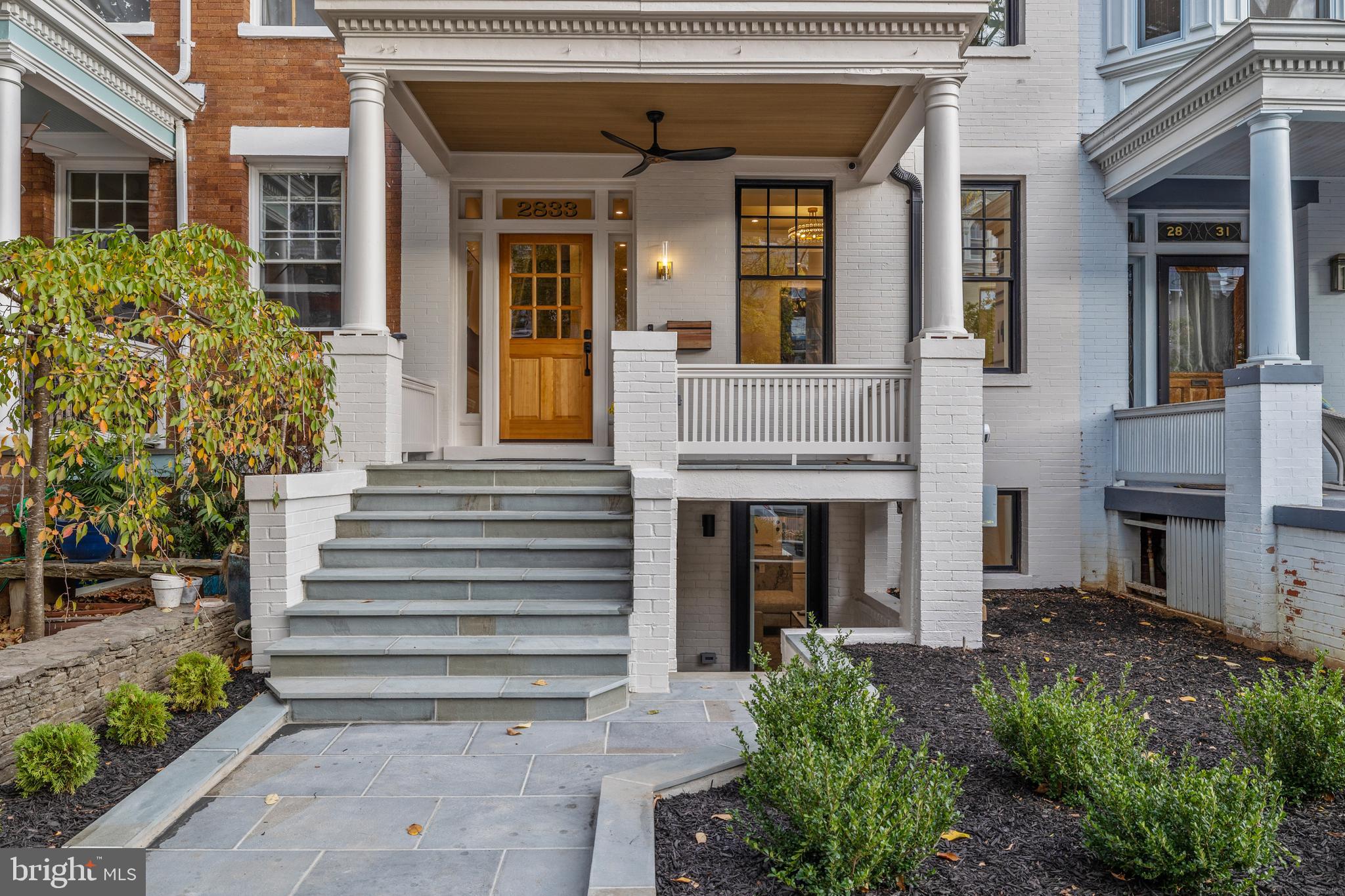 WOODLEY PARK - Residential