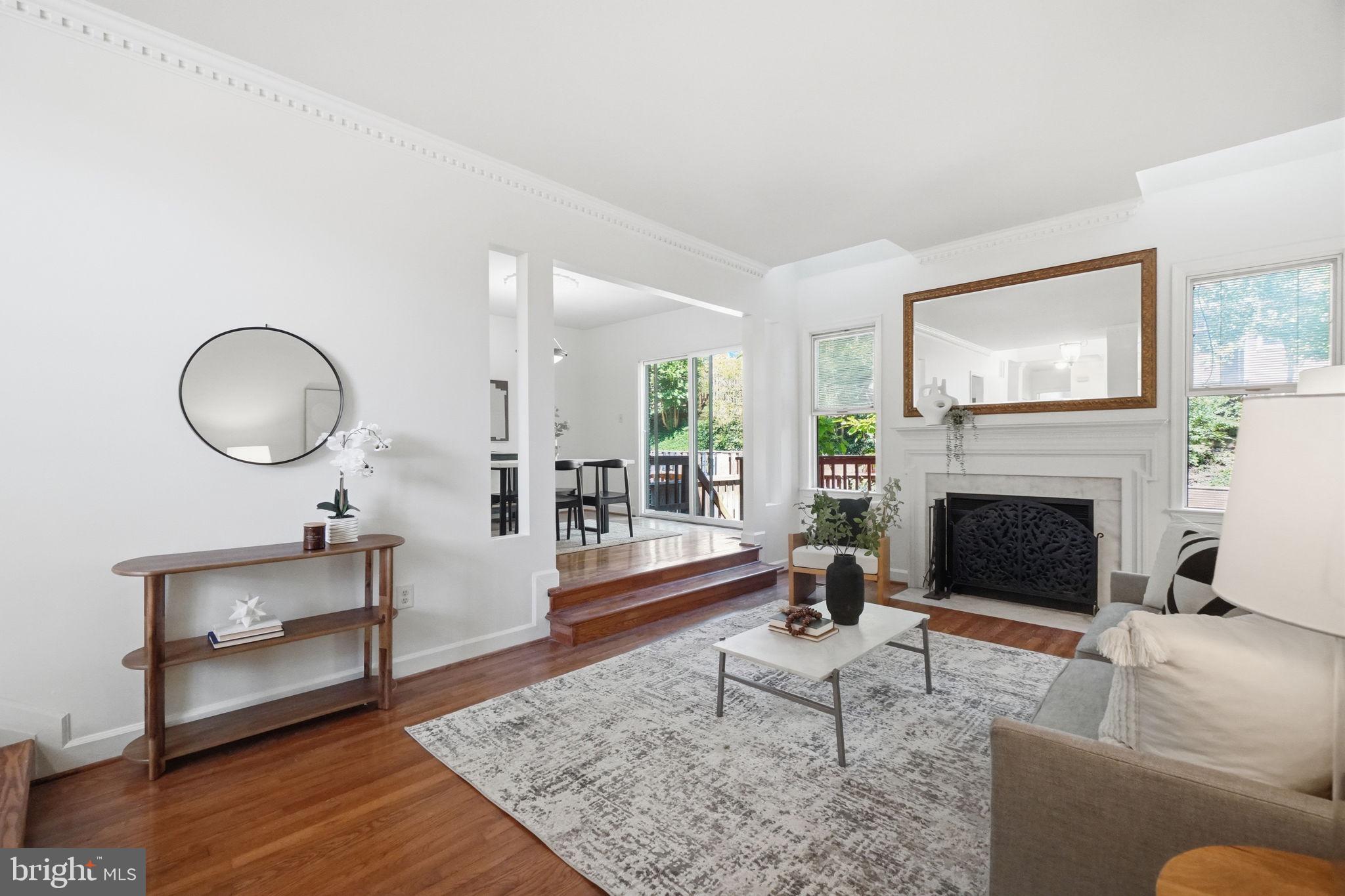 HAMPTON HILLS - Residential