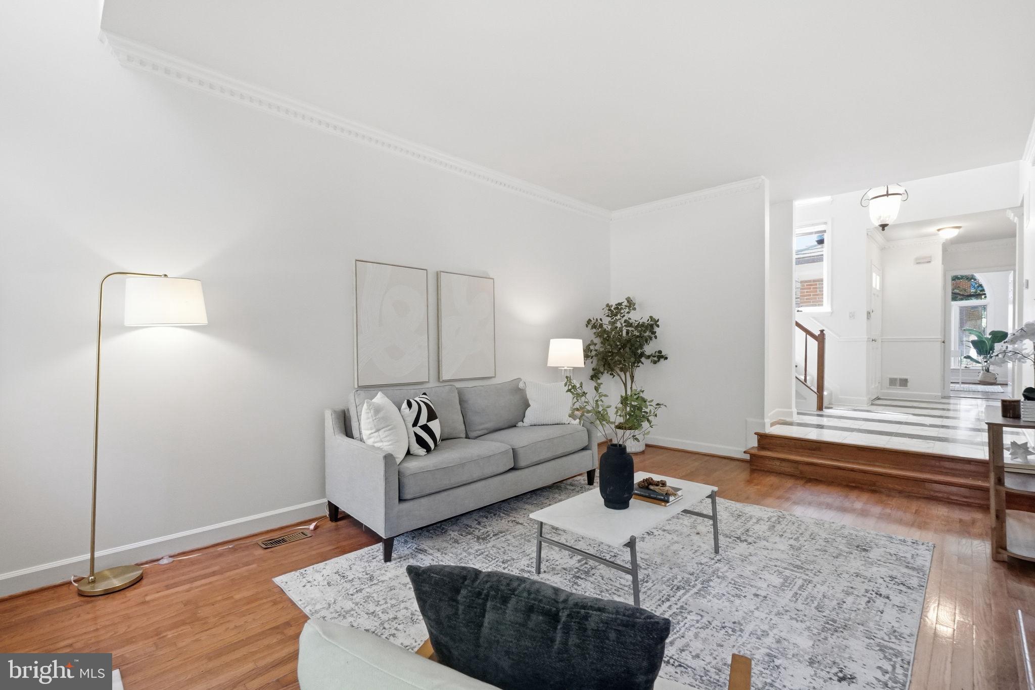 HAMPTON HILLS - Residential