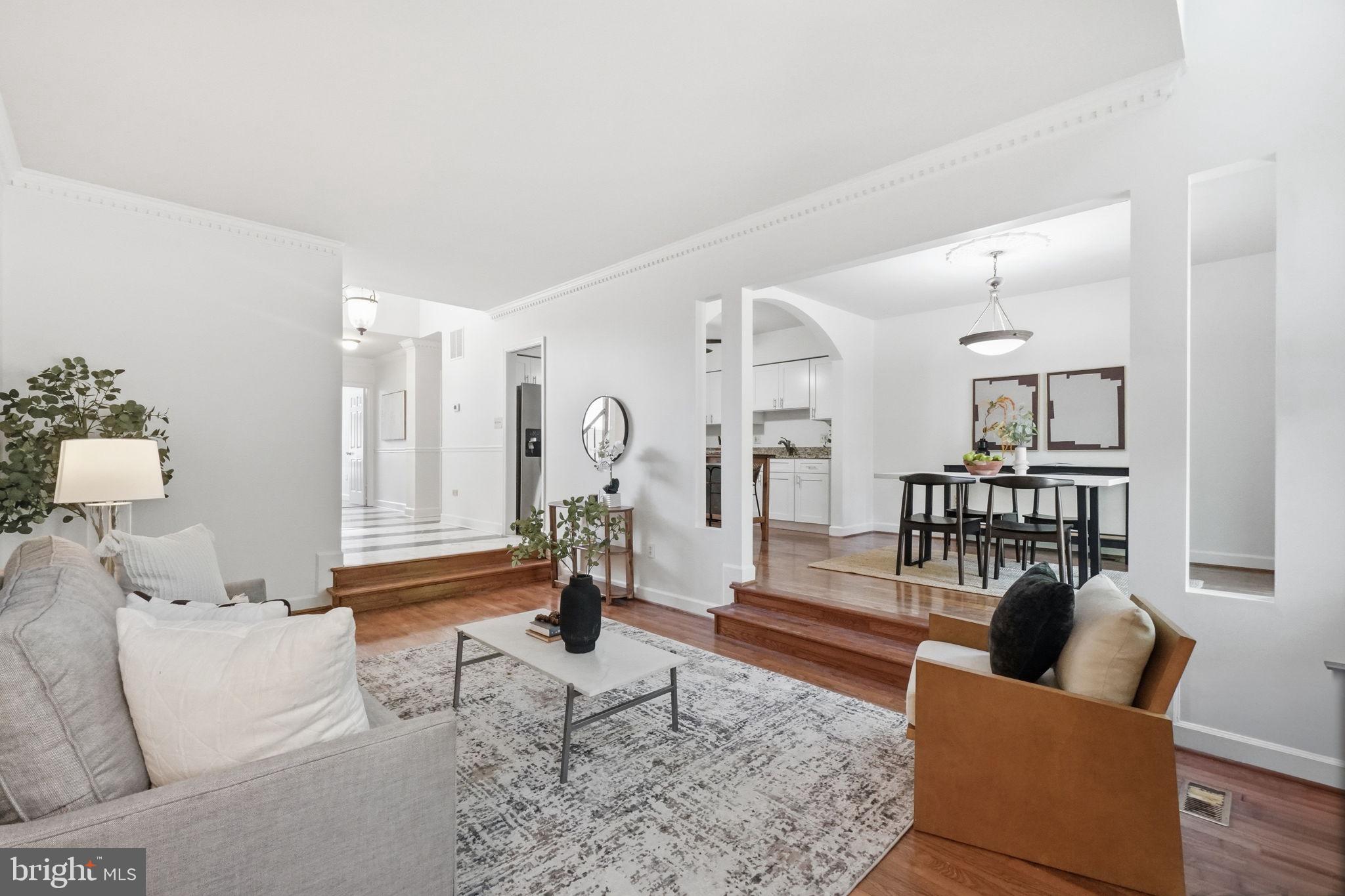 HAMPTON HILLS - Residential