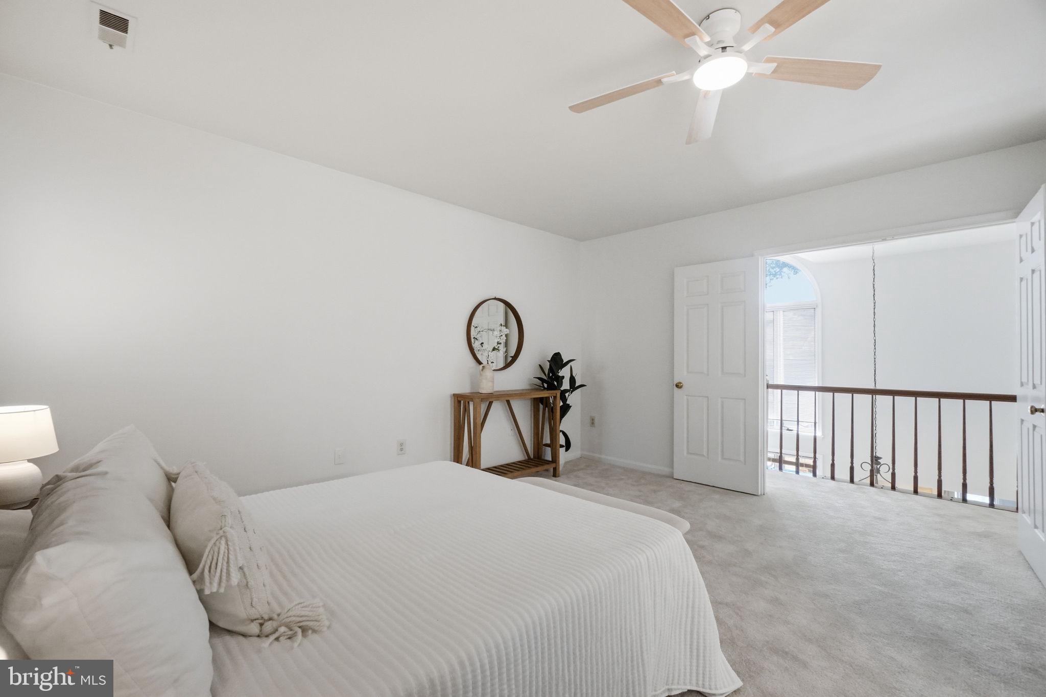 HAMPTON HILLS - Residential
