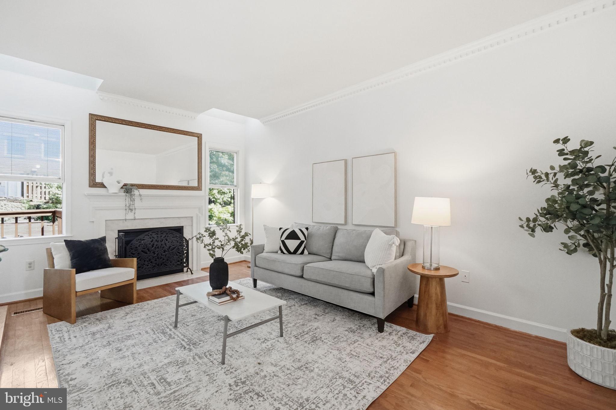 HAMPTON HILLS - Residential