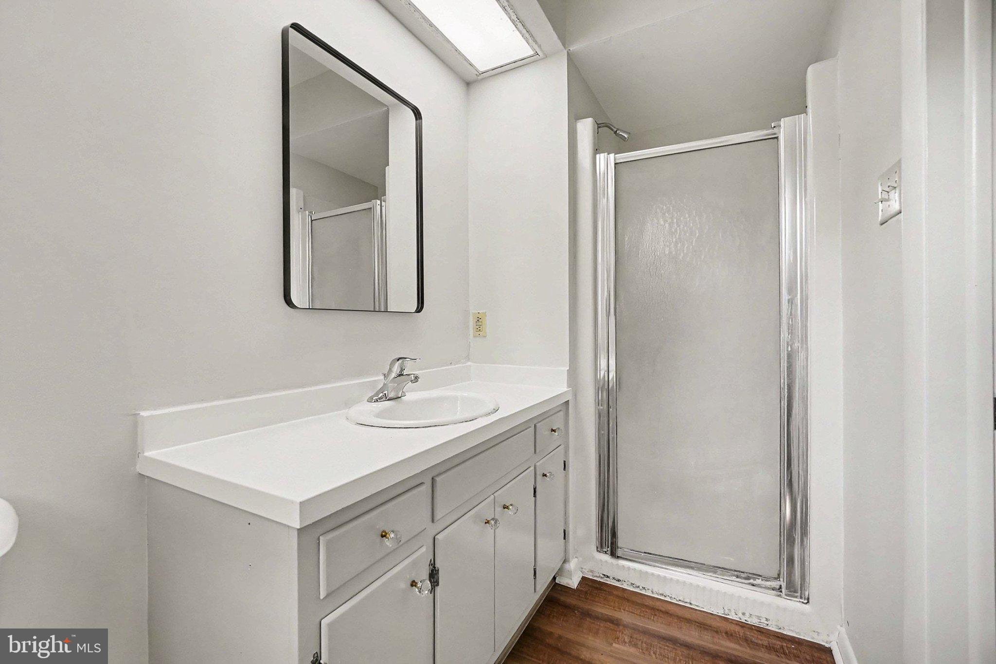 WINDSOR FARMS - Residential