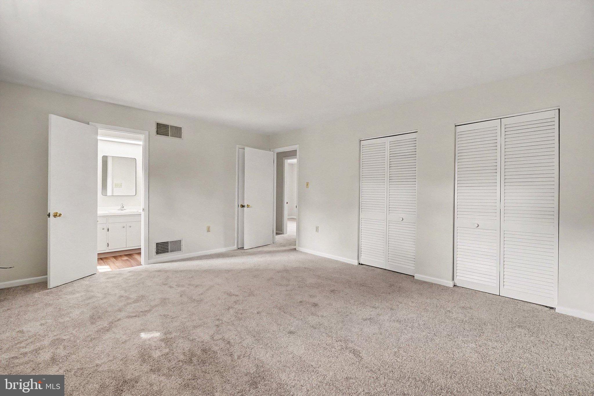 WINDSOR FARMS - Residential