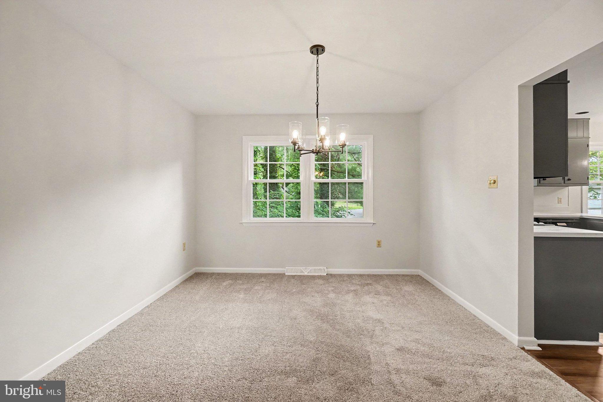 WINDSOR FARMS - Residential