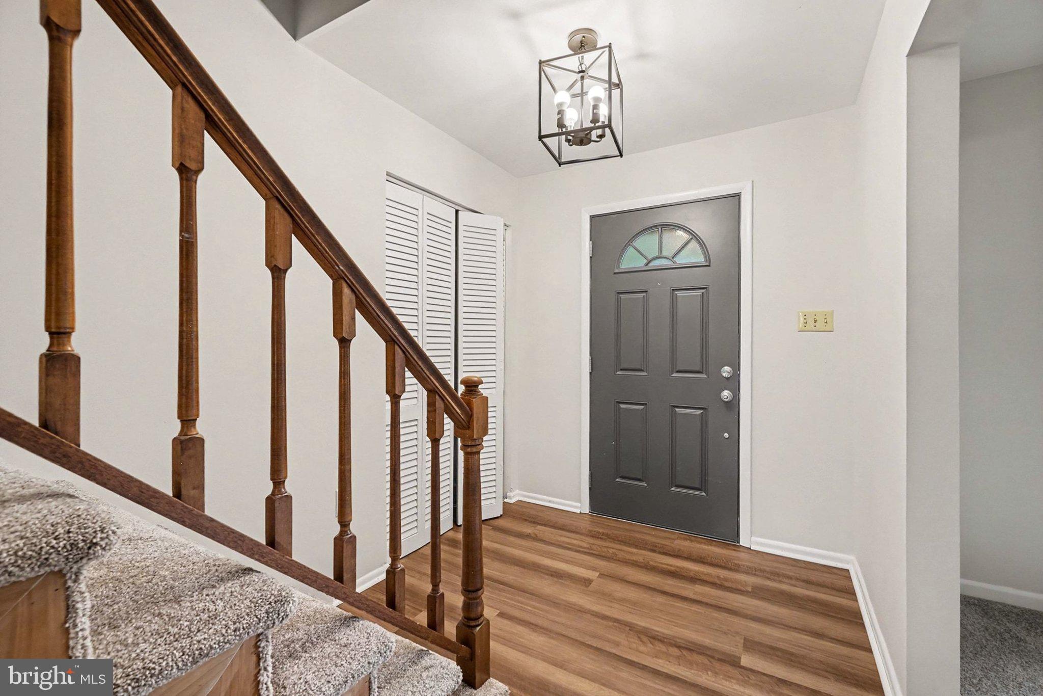 WINDSOR FARMS - Residential