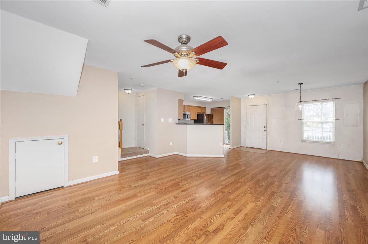 WELLINGTON TRACE - Residential