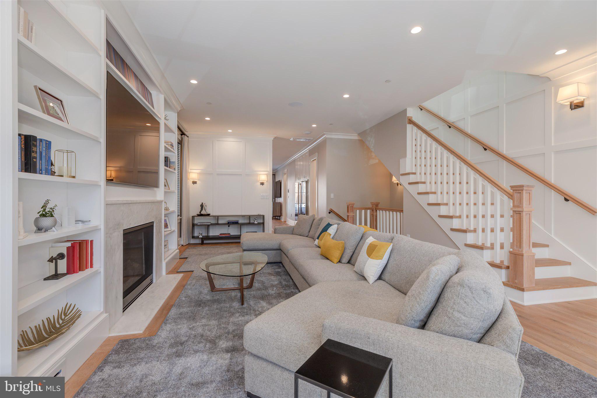 CAPITOL HILL - Residential