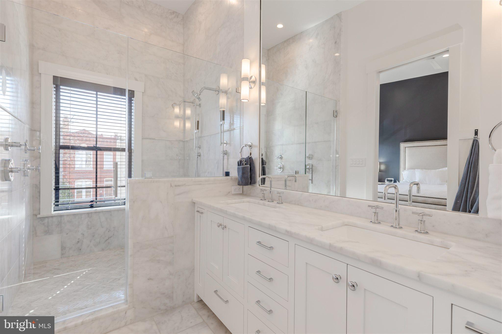 CAPITOL HILL - Residential