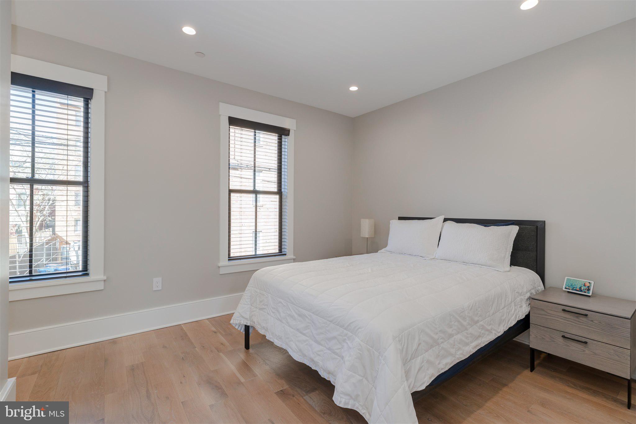 CAPITOL HILL - Residential