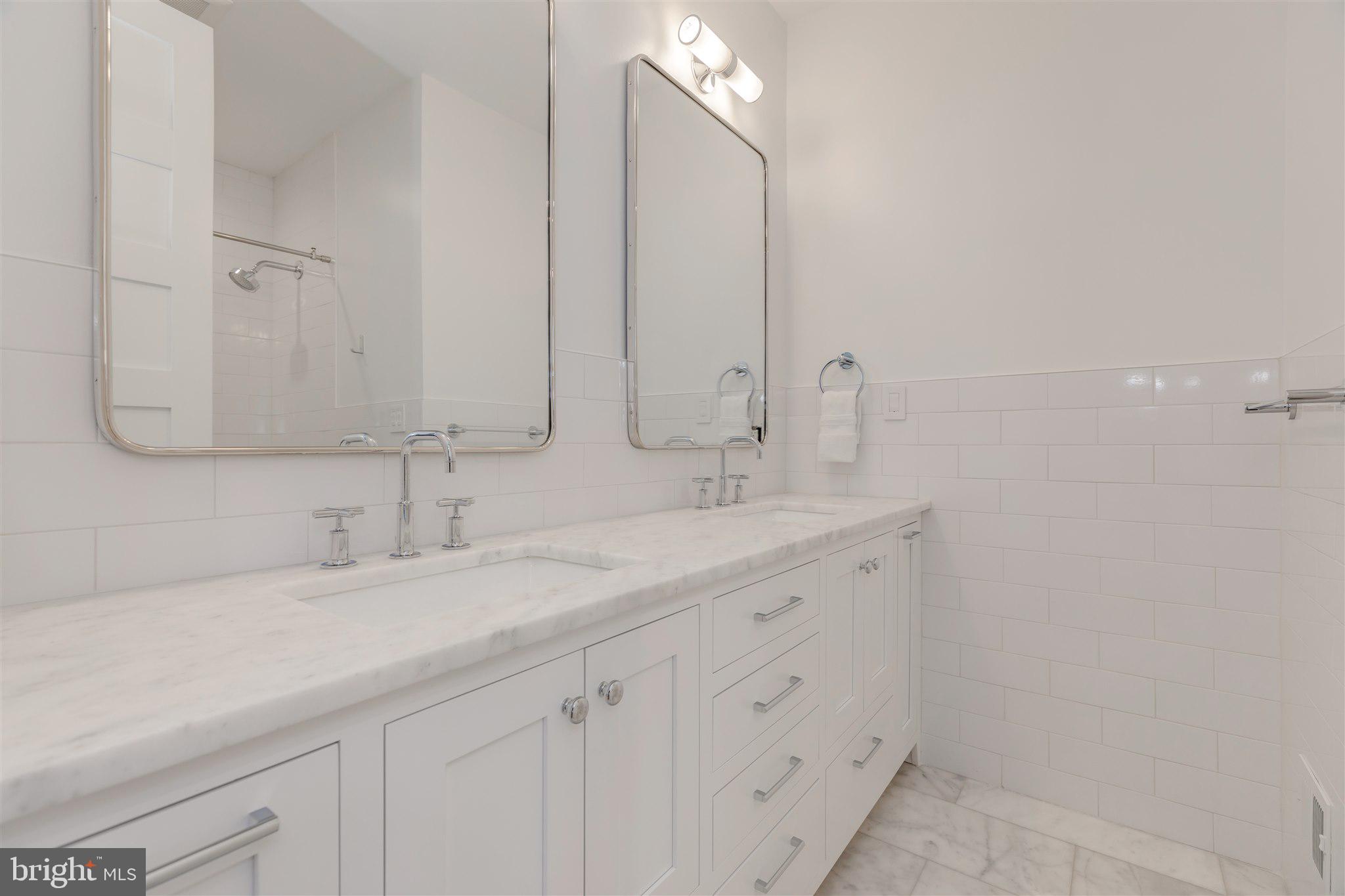 CAPITOL HILL - Residential