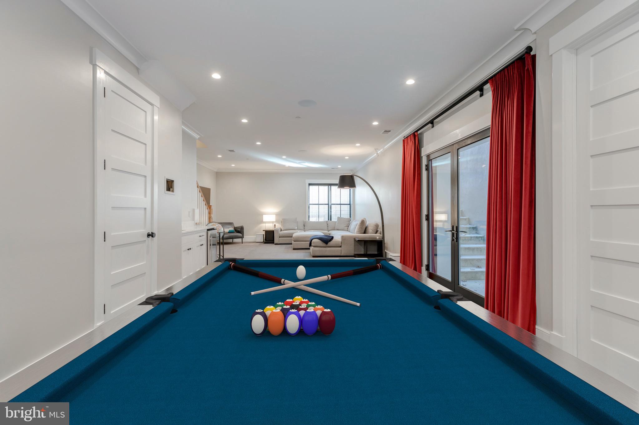 CAPITOL HILL - Residential