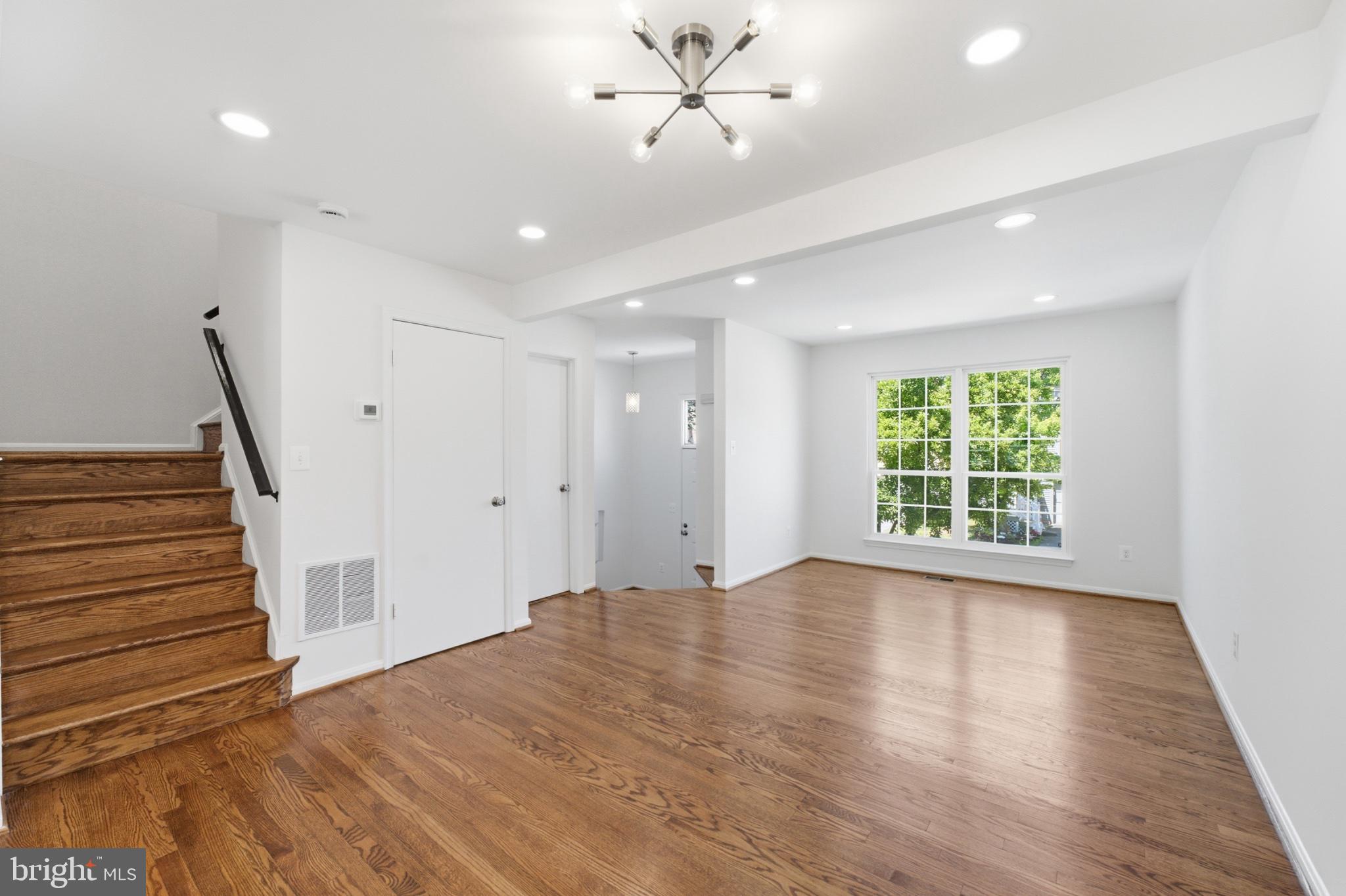 WOODSTONE - Residential