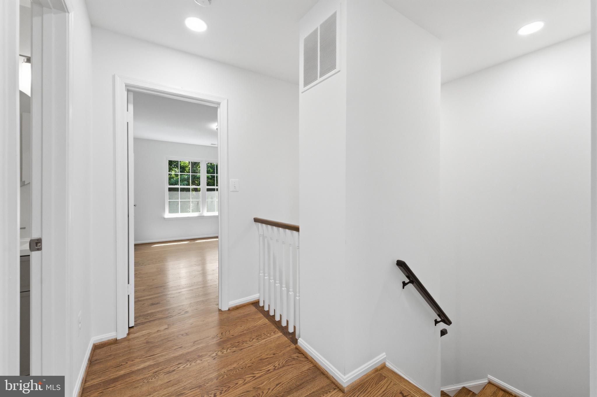 WOODSTONE - Residential