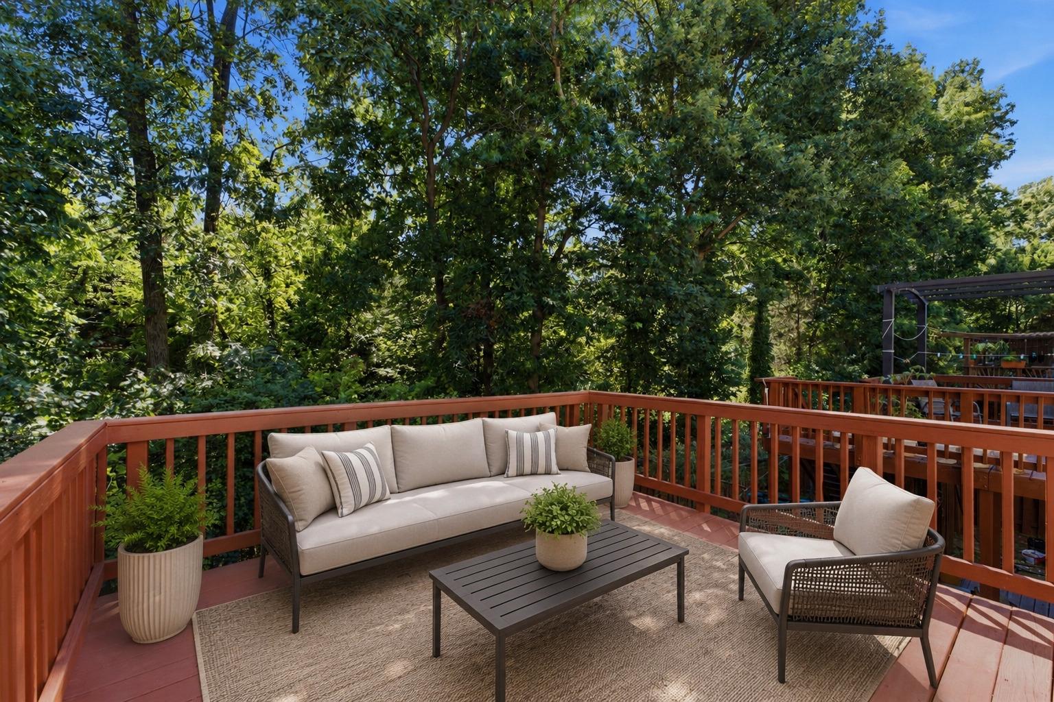 WOODSTONE - Residential