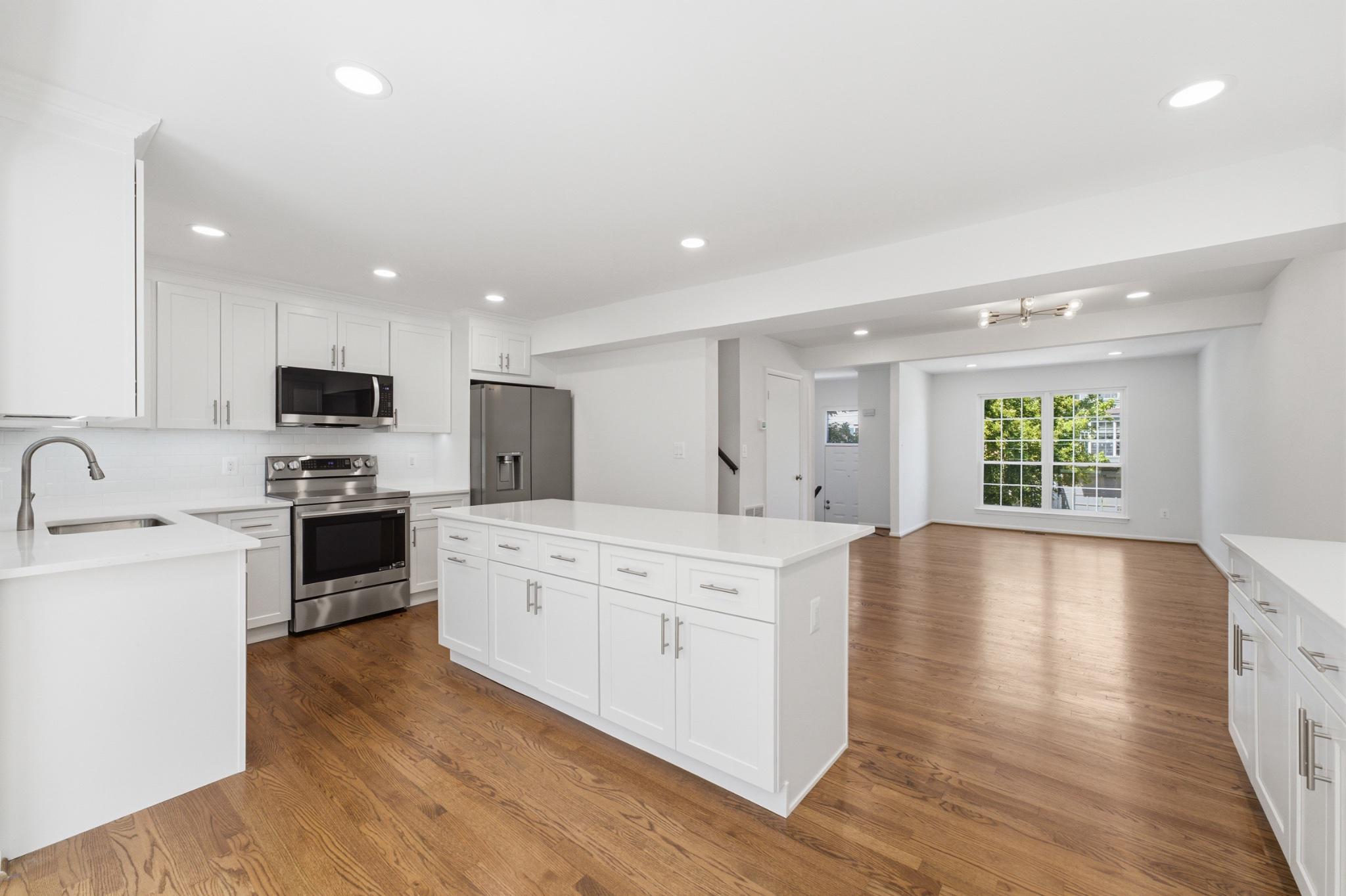 WOODSTONE - Residential