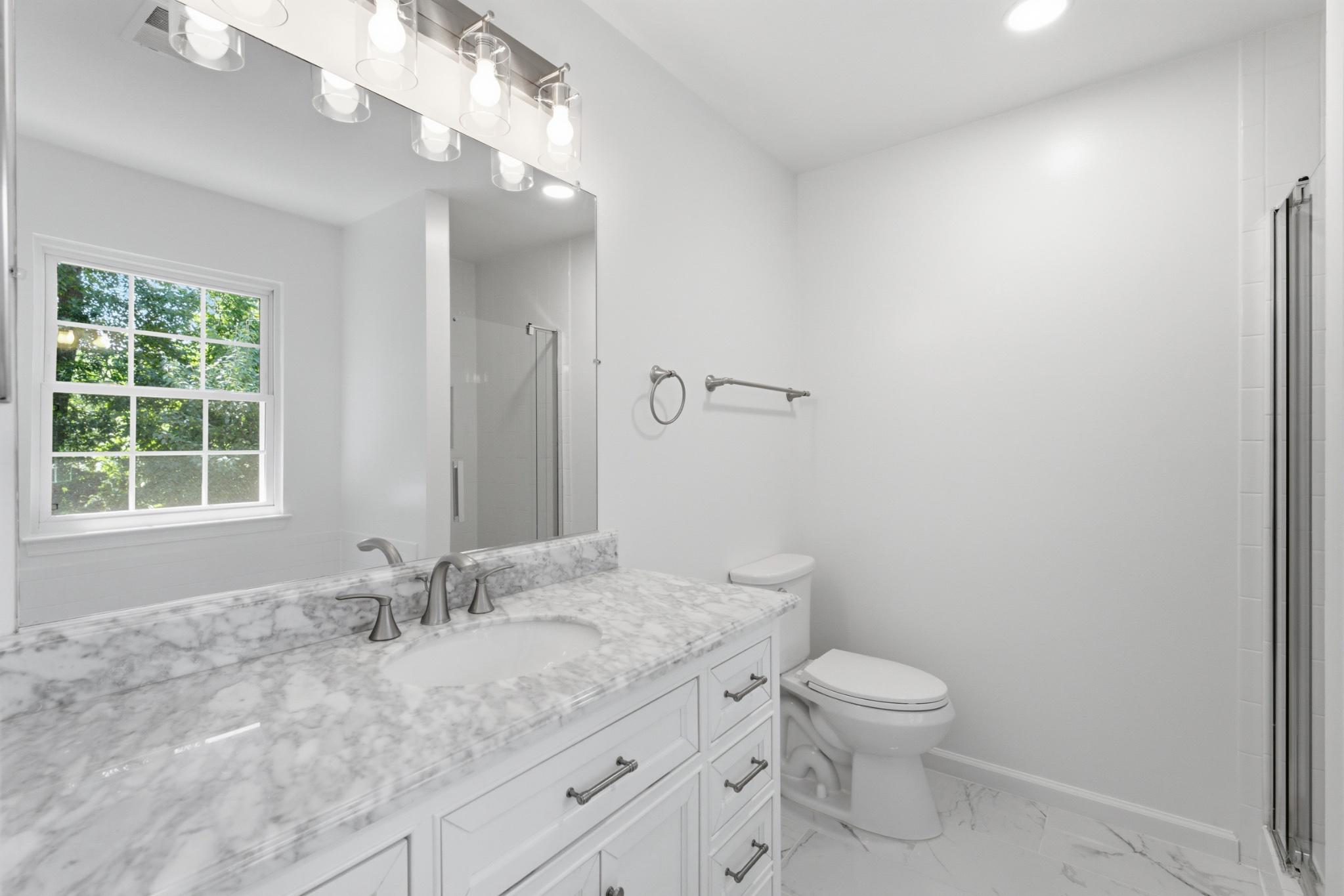 WOODSTONE - Residential
