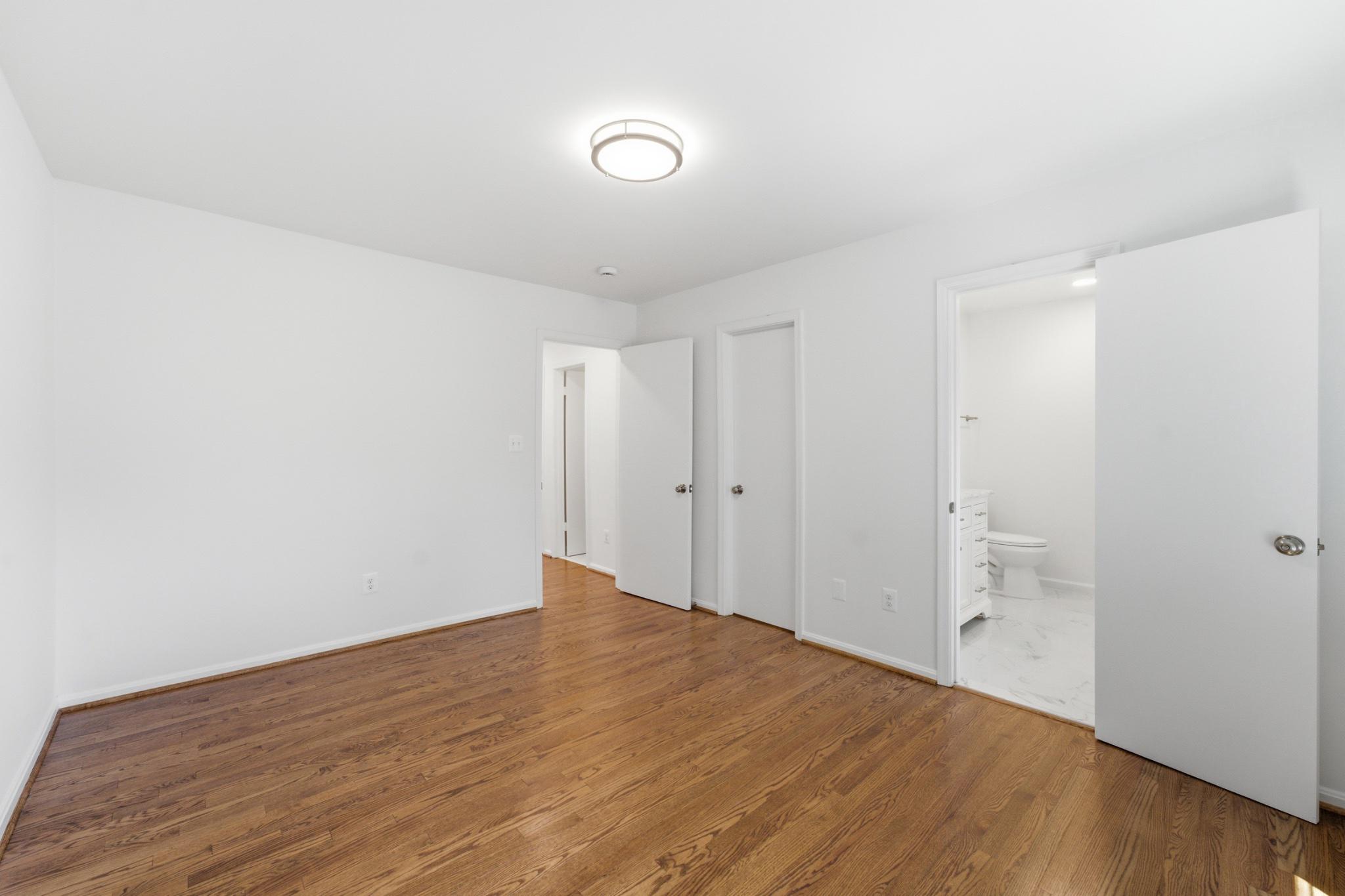 WOODSTONE - Residential