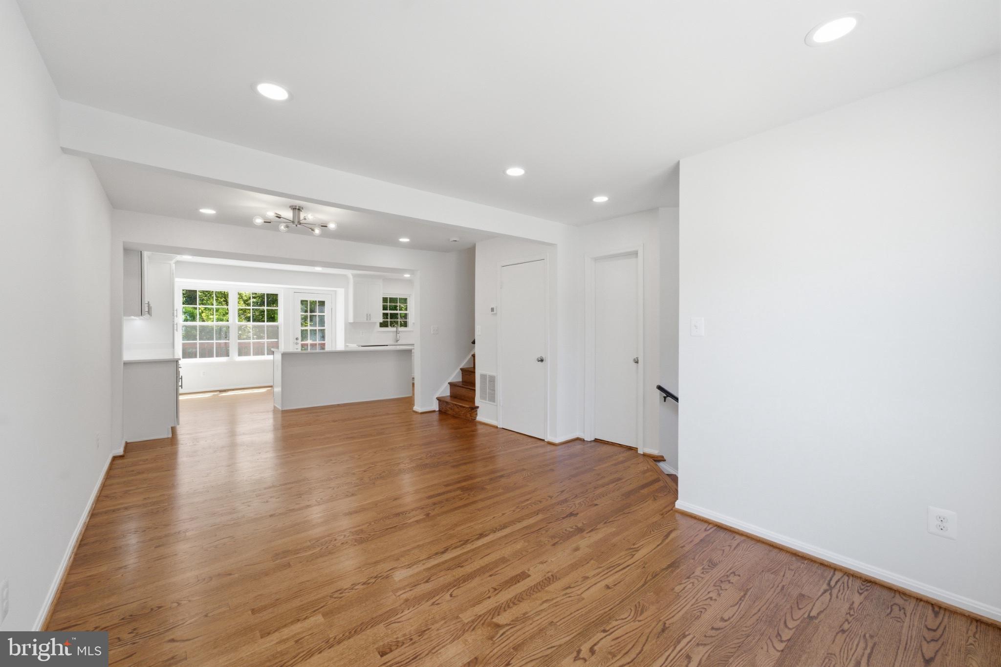 WOODSTONE - Residential
