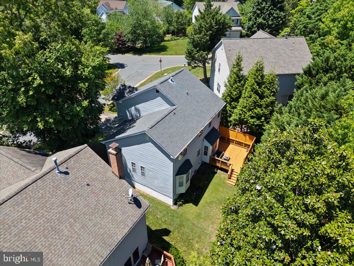 LOWES ISLAND/CASCADES - Residential