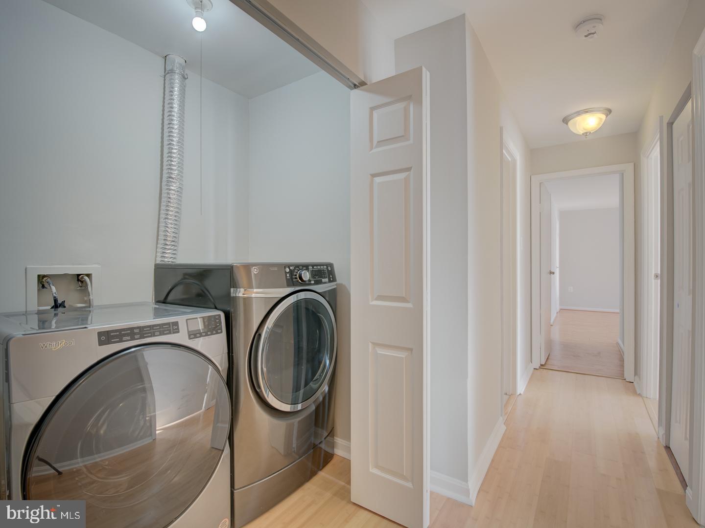 STONINGTON CONDOMINIUMS - Residential