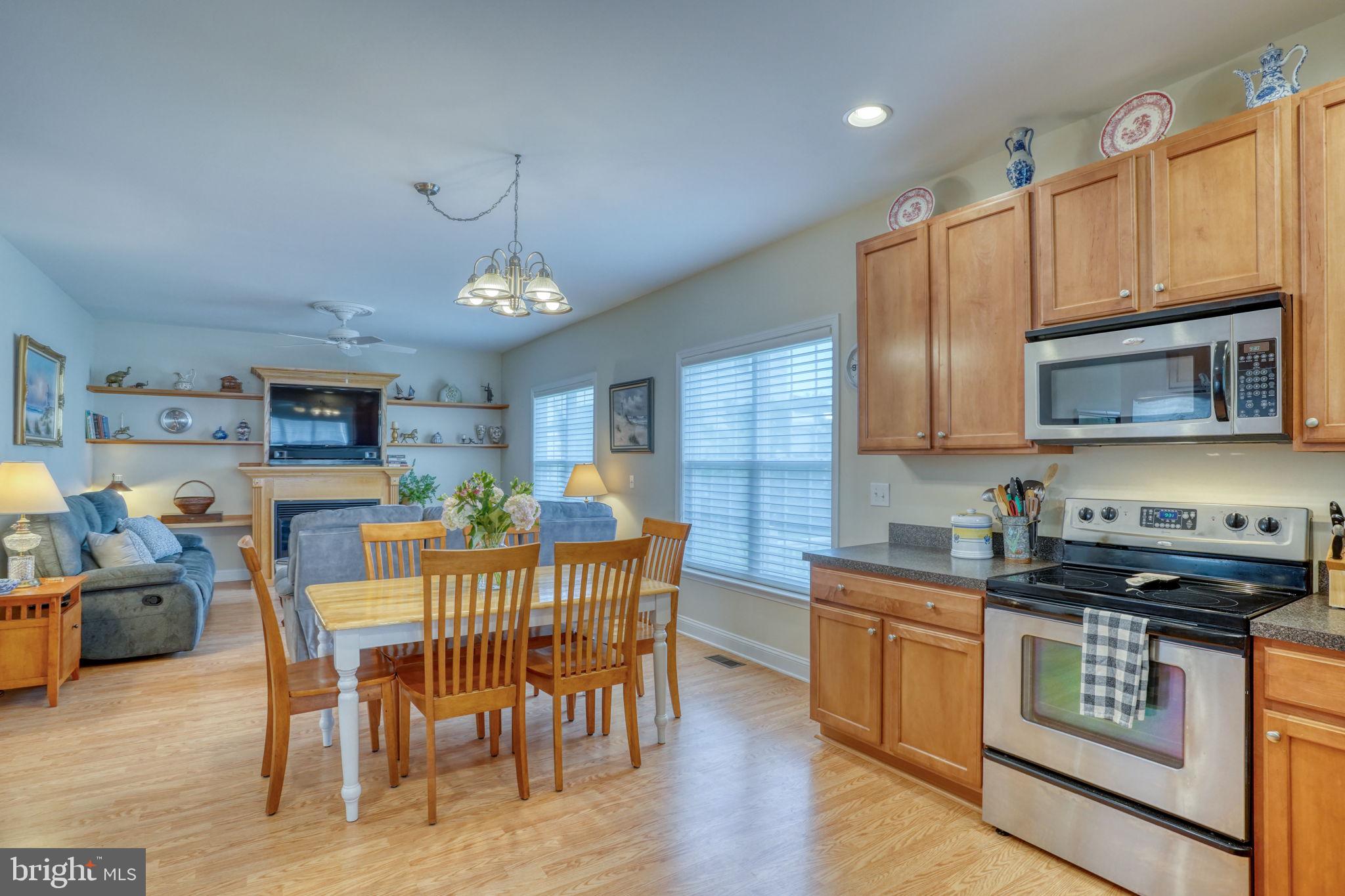 SUMMERCREST - Residential