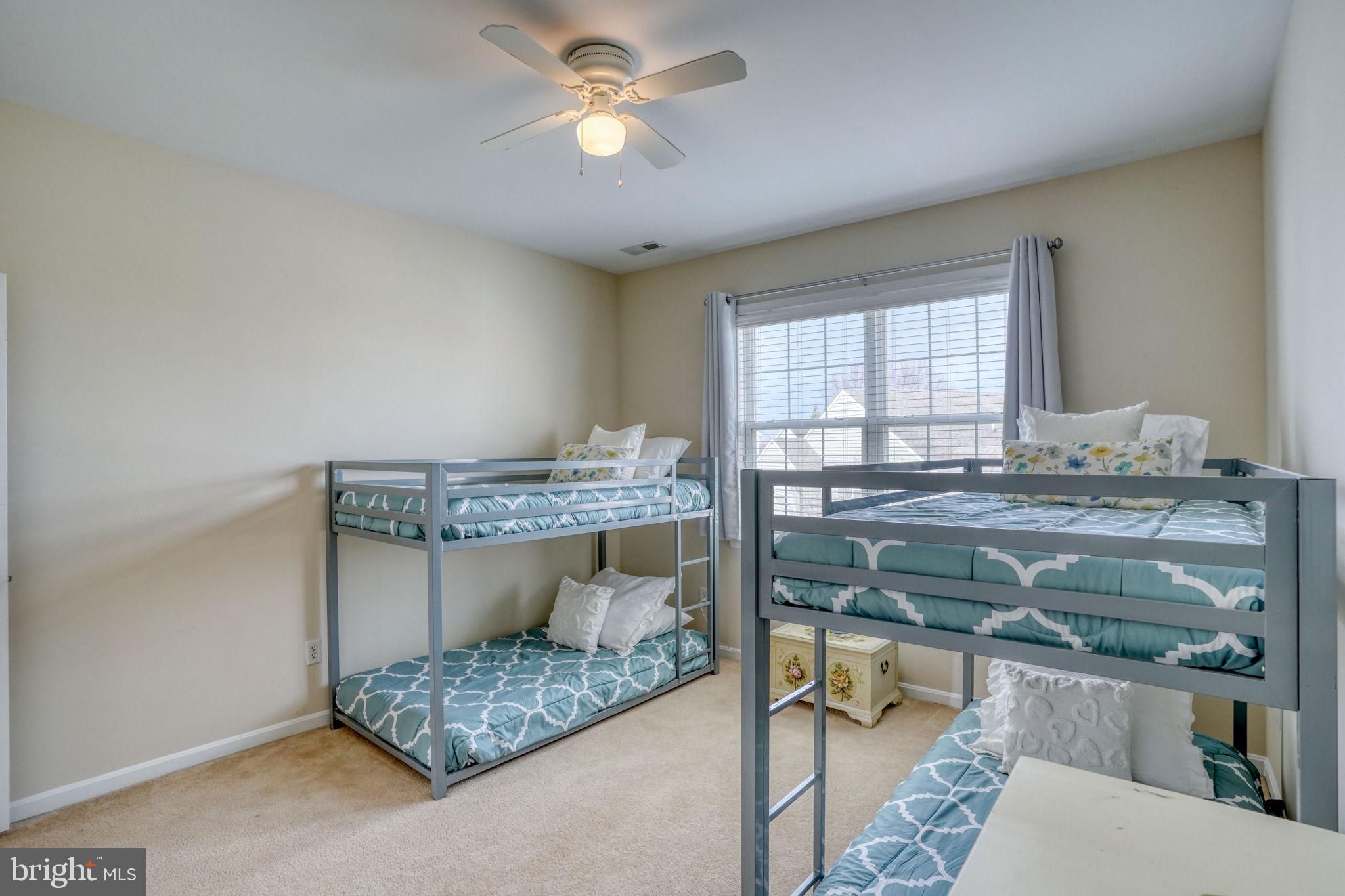SUMMERCREST - Residential