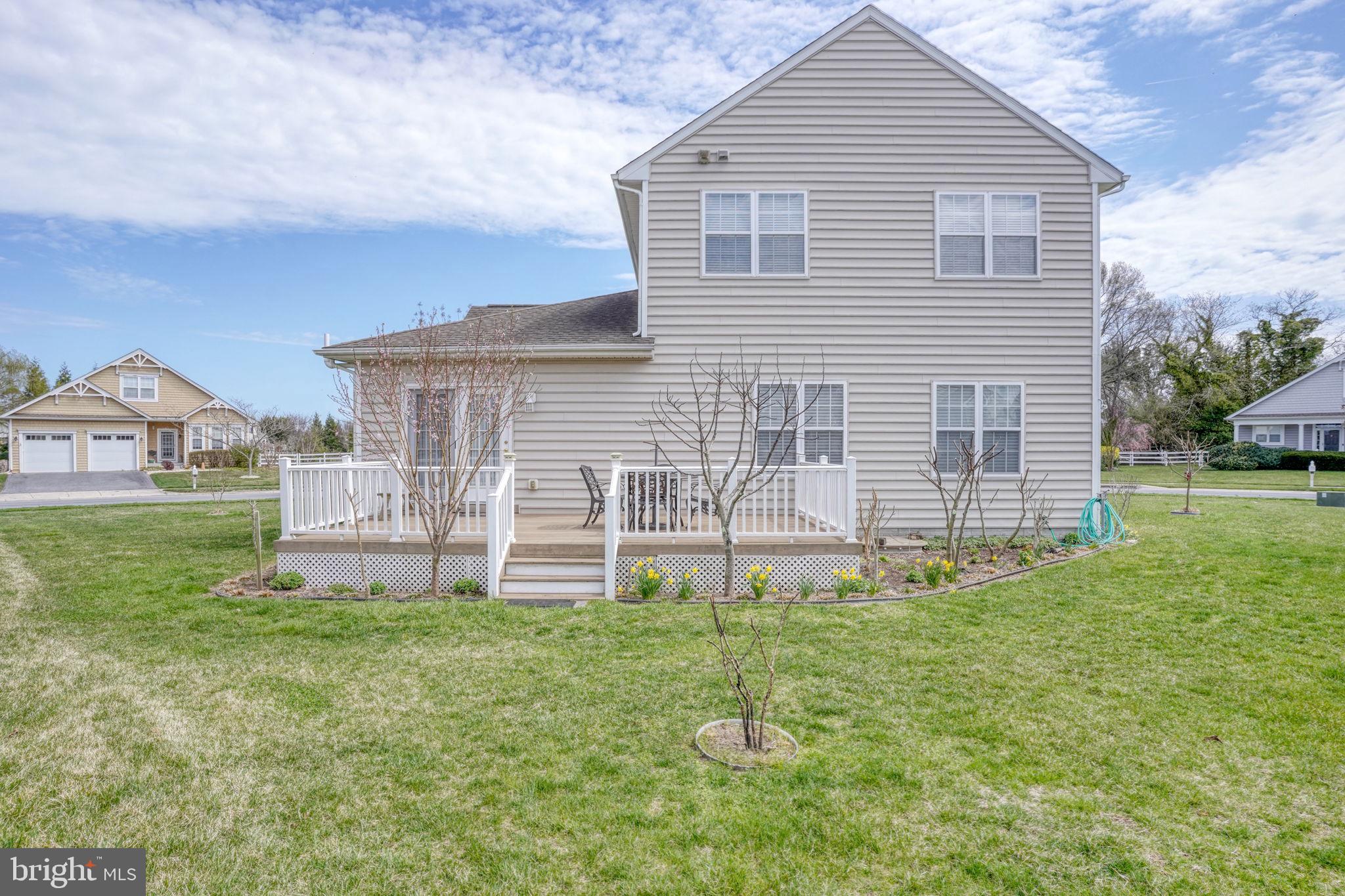 SUMMERCREST - Residential