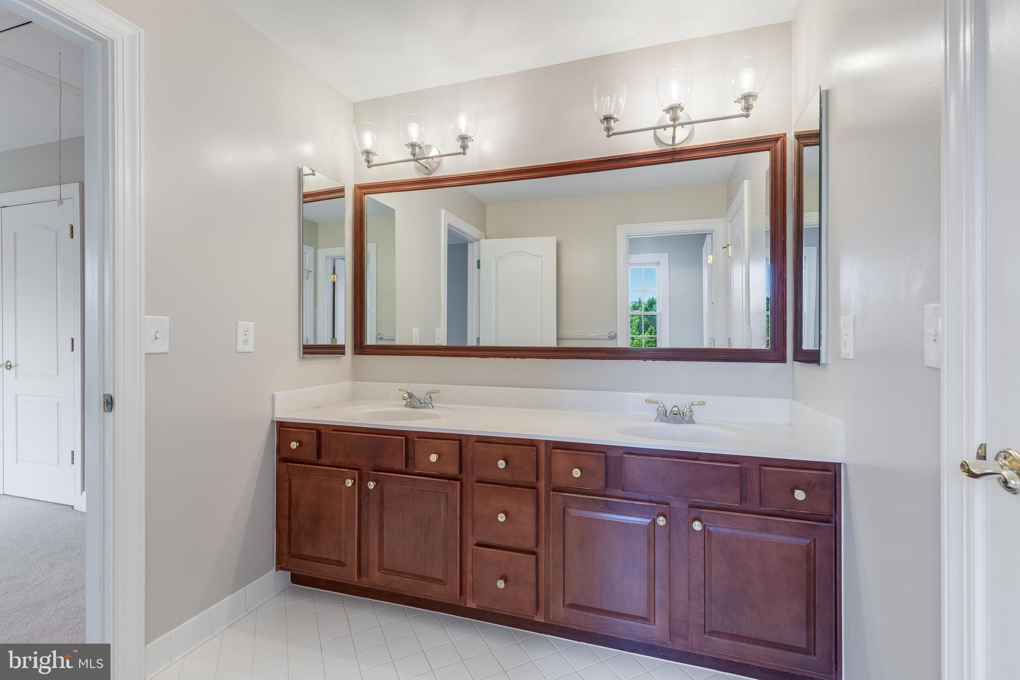 BROOKEFIELD - Residential